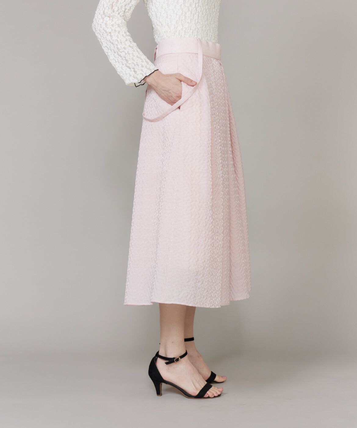 Maglie le cassetto「サスペンダー付きジャガードスカート」|フレア|