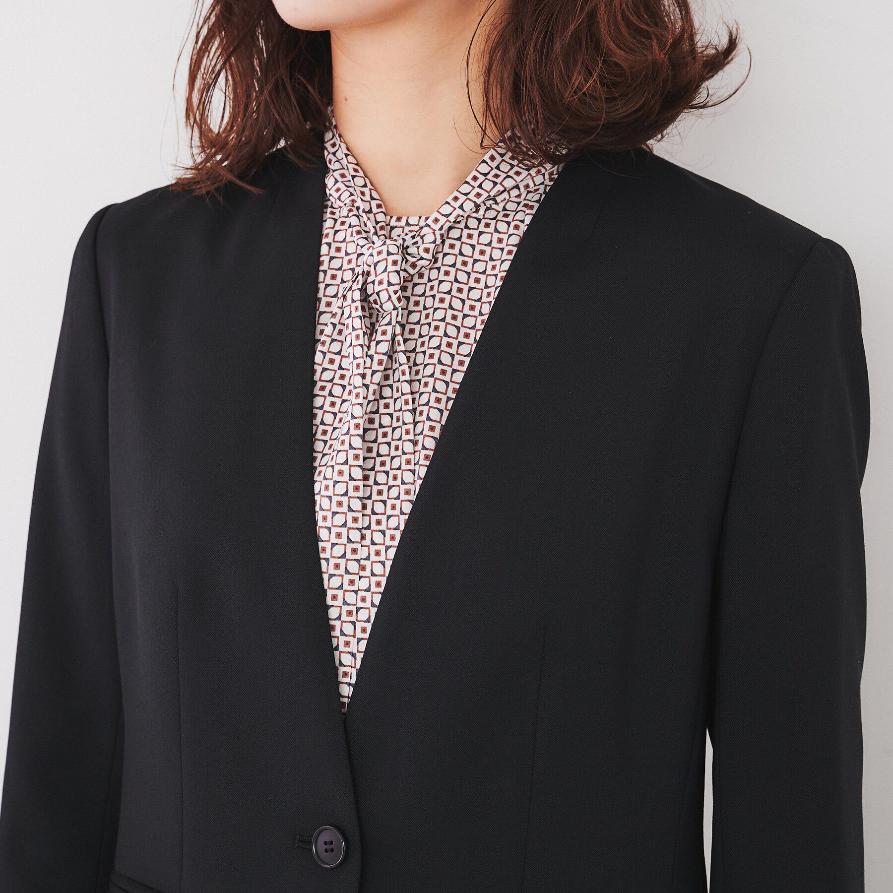 UNTITLED「【洗える通勤スーツ】レジェールギャバ　ストレッチカラーレスジャケット」|ノーカラージャケット|