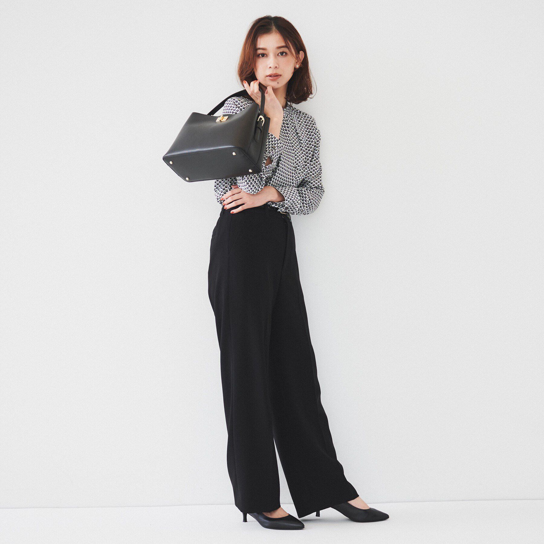 UNTITLED「【セレモニーにもおすすめ】エアリータペーズショルダー」|ショルダー・メッセンジャー|