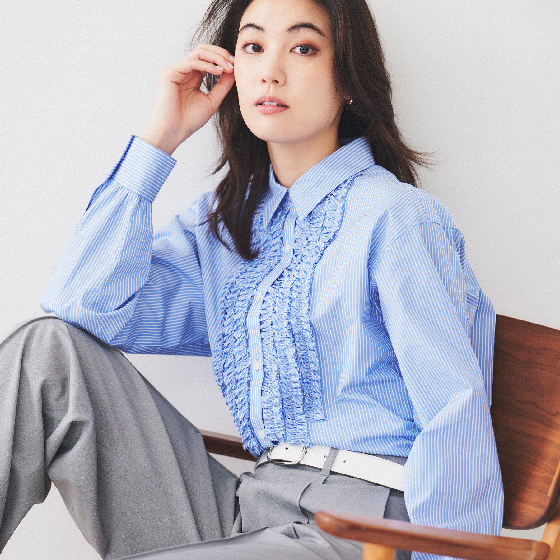 UNTITLED「【コットン100/前開きボタン】フロントフリルシャツ」|シャツ・ブラウス|ブルー(392)