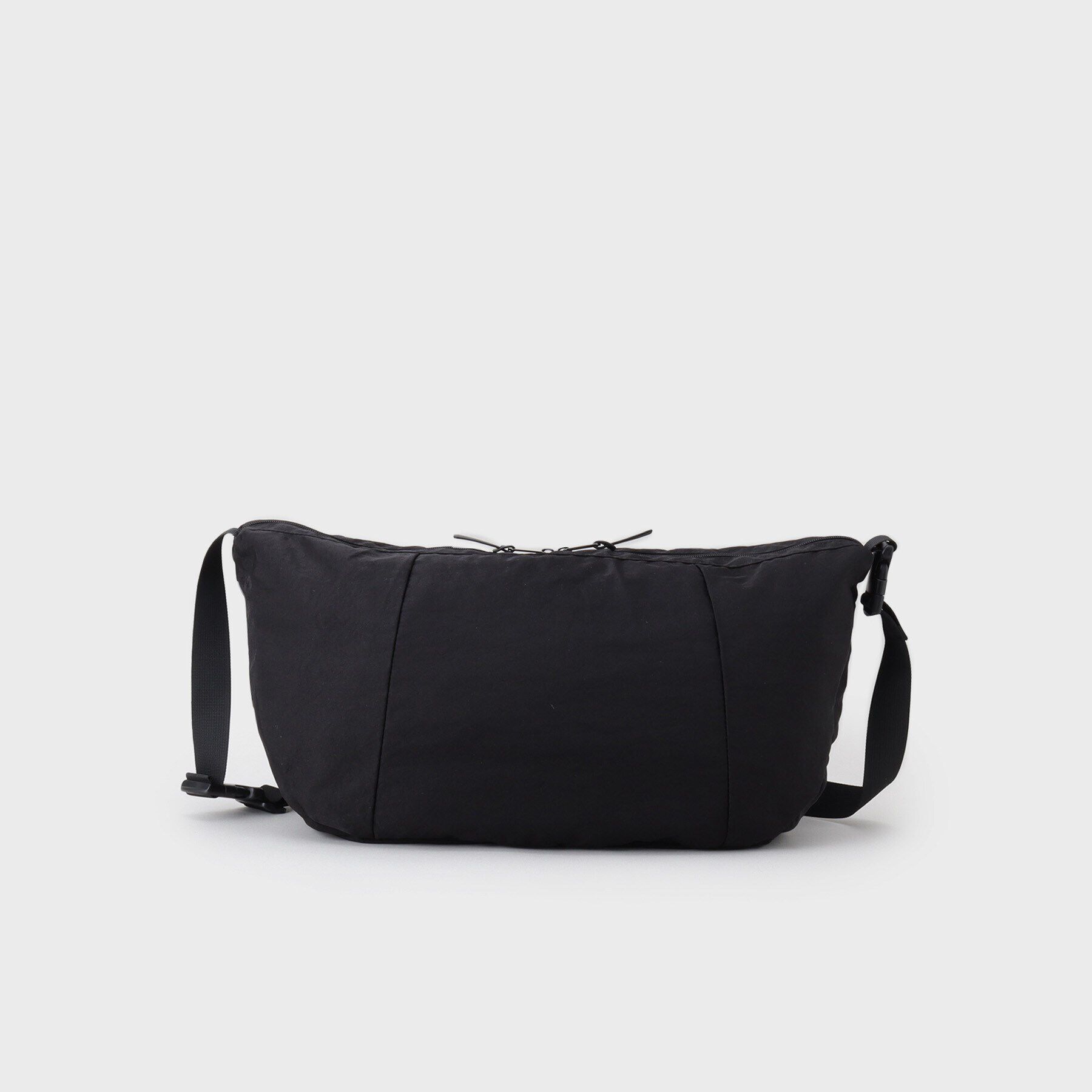 UNTITLED「【OUTDOOR PRODUCTS】別注 2WAYビッグショルダー」|ショルダー・メッセンジャー|ブラック(019)