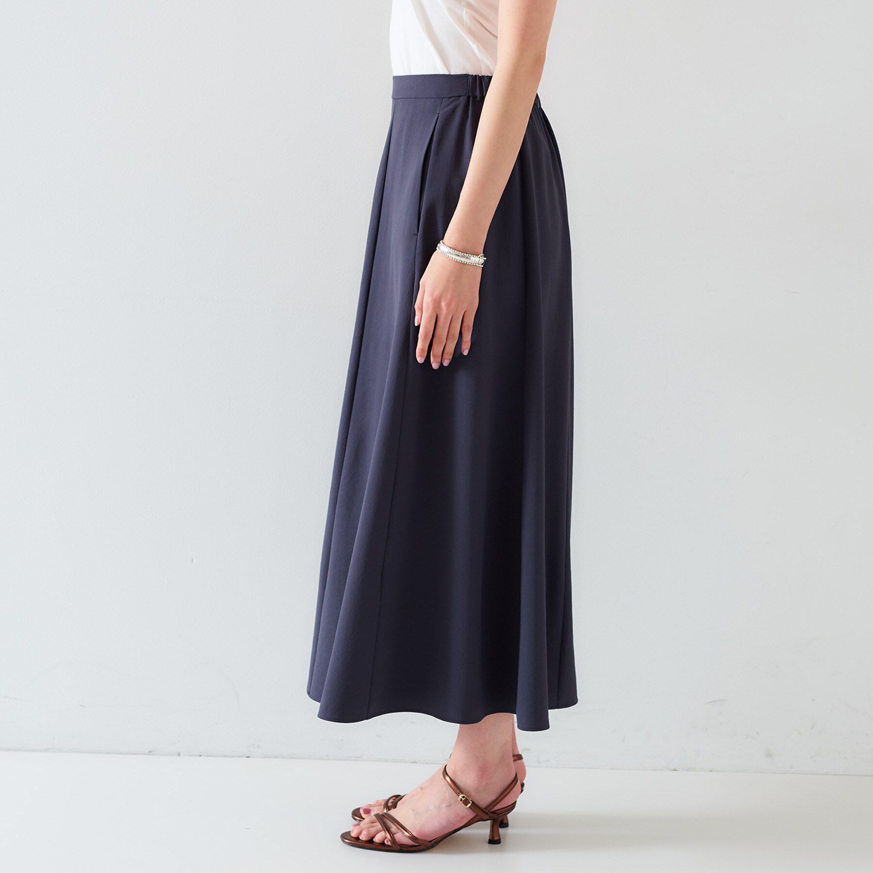 UNTITLED「【セットアップ可/接触冷感/イージーケア】リラクミスト フレアスカート」|スカート|