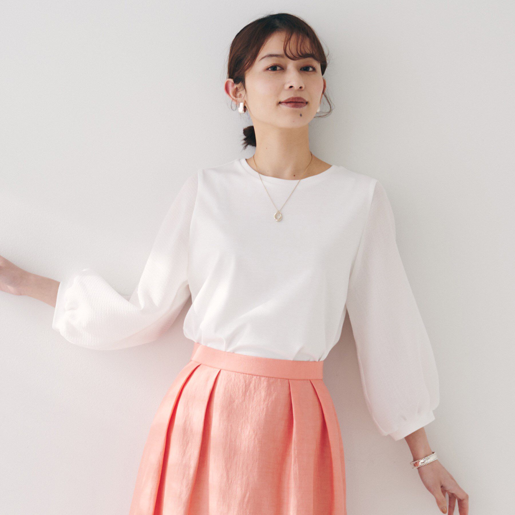 UNTITLED「【二の腕カバー/オンオフ】袖シアー ドッキングプルオーバー」|Tシャツ・カットソー|オフホワイト(003