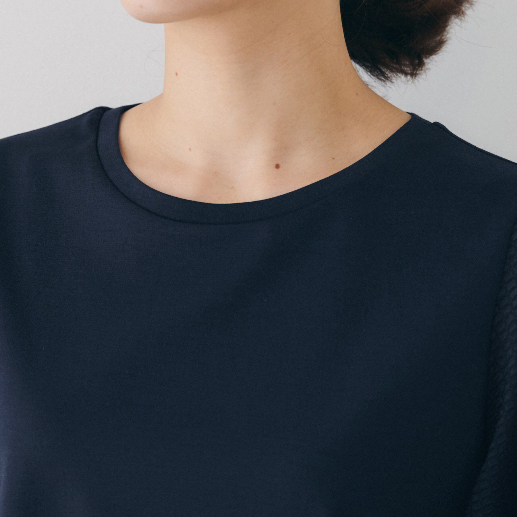 UNTITLED「【二の腕カバー/オンオフ】袖シアー ドッキングプルオーバー」|Tシャツ・カットソー|