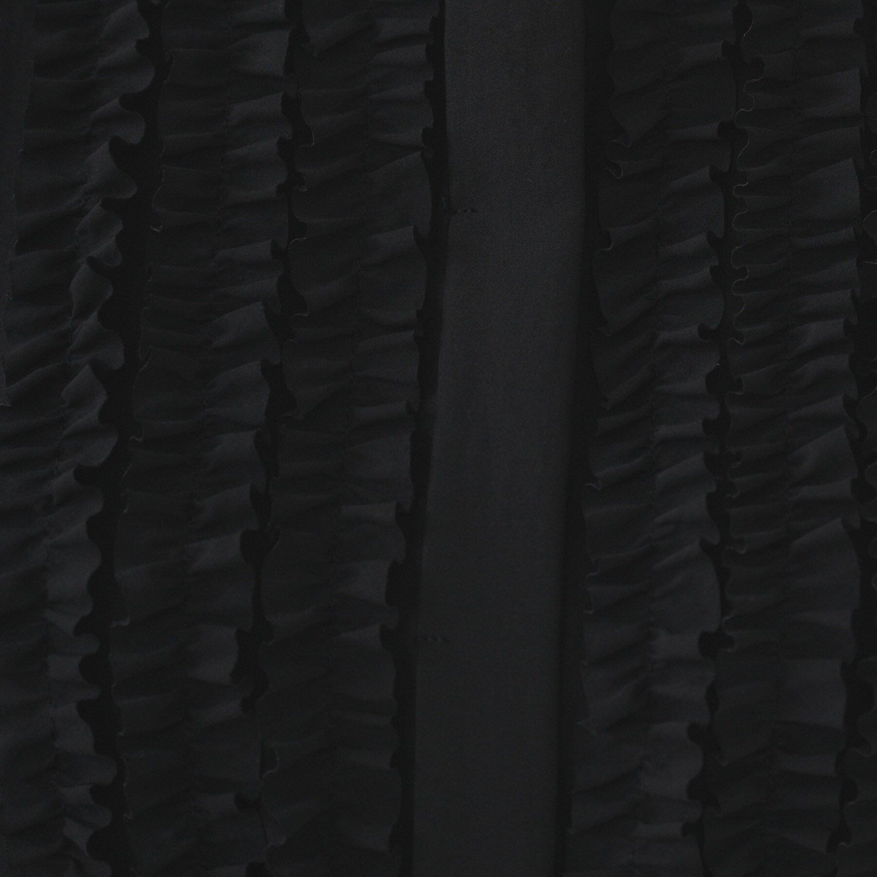 UNTITLED「スタンドネックフリルブラウス【吸水速乾/UVケア】」|シャツ・ブラウス|