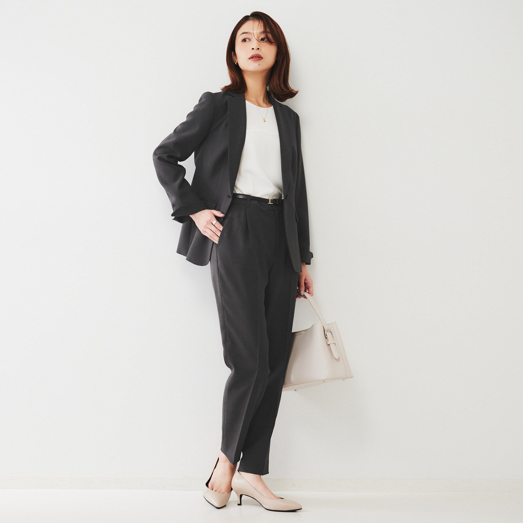 UNTITLED「【通勤スーツ】ライトウェイト テーパードパンツ」|その他|