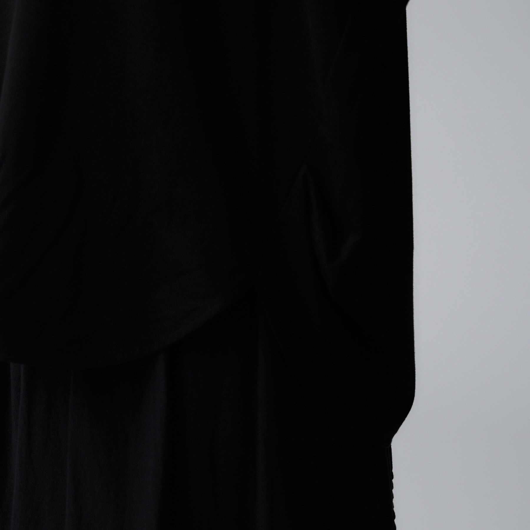 UNTITLED「【接触冷感/洗える】Vネックコットンプルオーバー」|Tシャツ・カットソー|