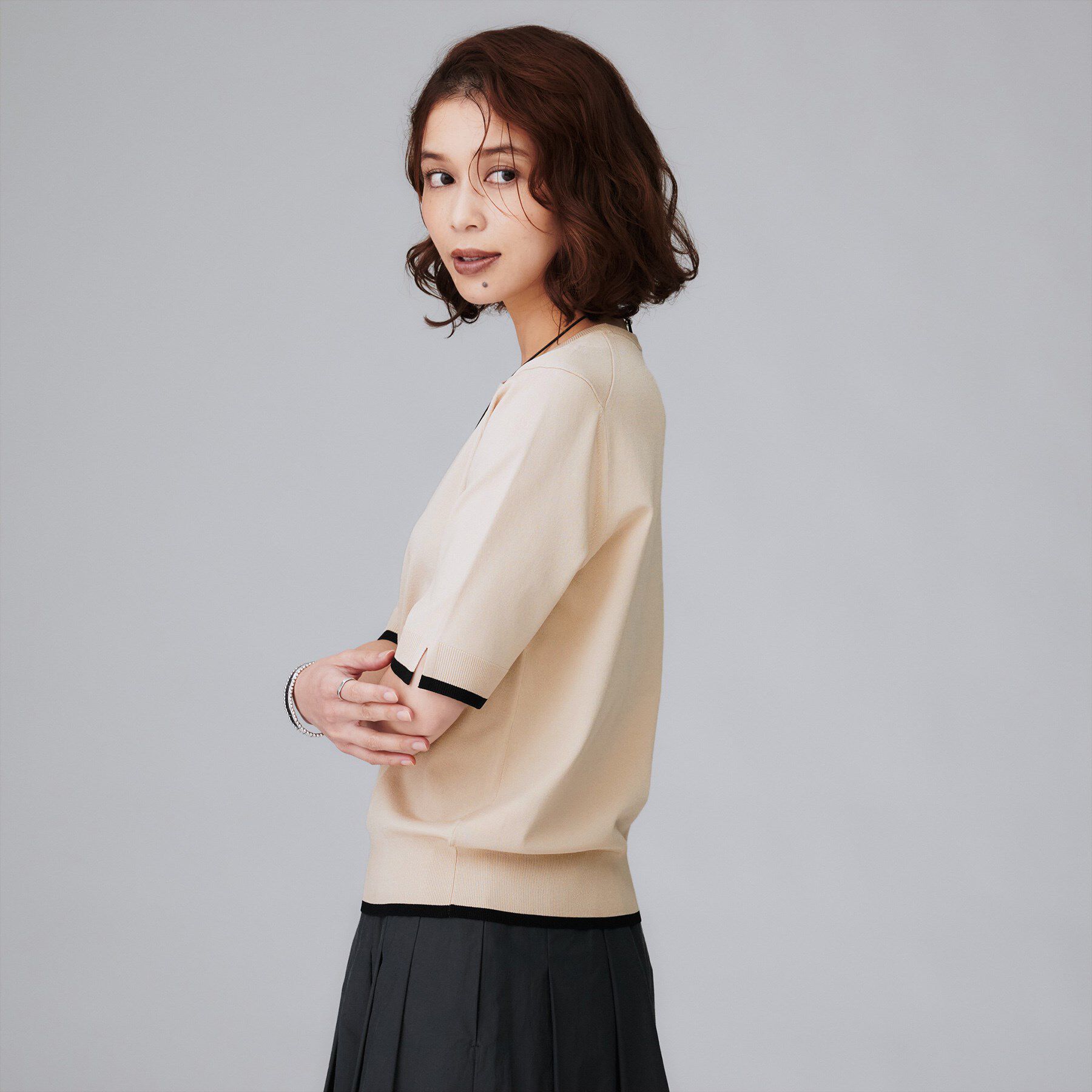 UNTITLED「【アンサンブル可/薄手/洗える】5分袖クルーニット」|ニット・セーター|