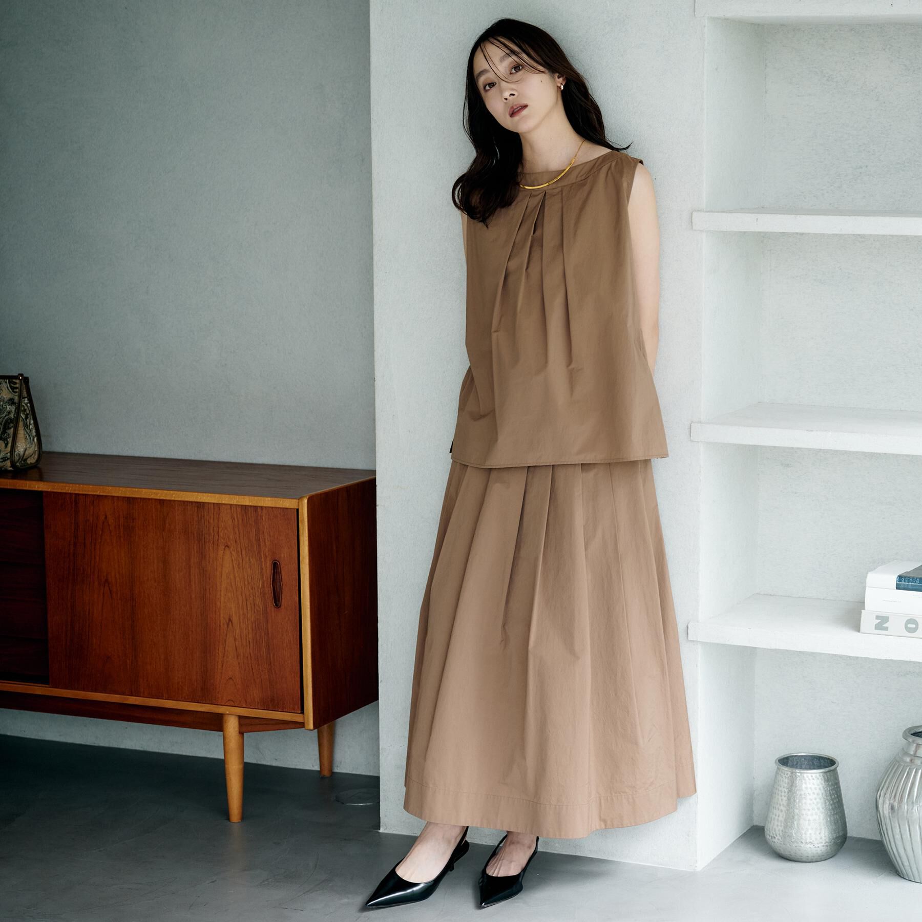 UNTITLED「【2WAY/セットアップ可/ノースリーブ/前ボタン】ファブリカブラウス」|シャツ・ブラウス|