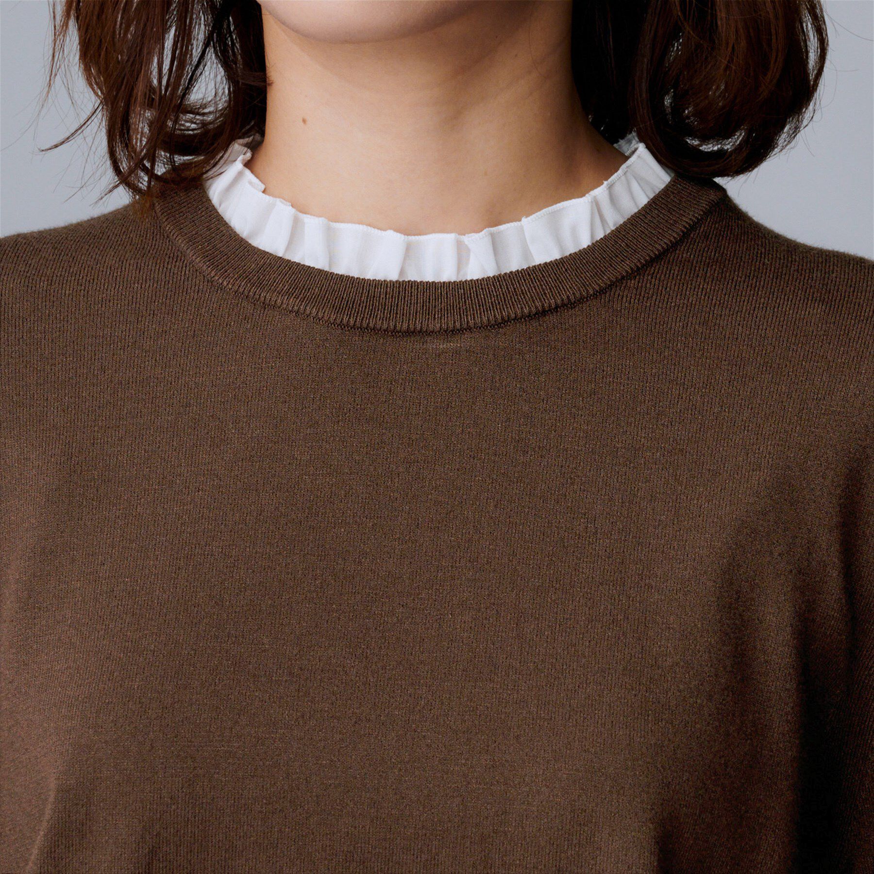 UNTITLED「【フリル取り外し可/きれいめエレガント】フリルシャツレイヤード風ニット」|ニット・セーター|