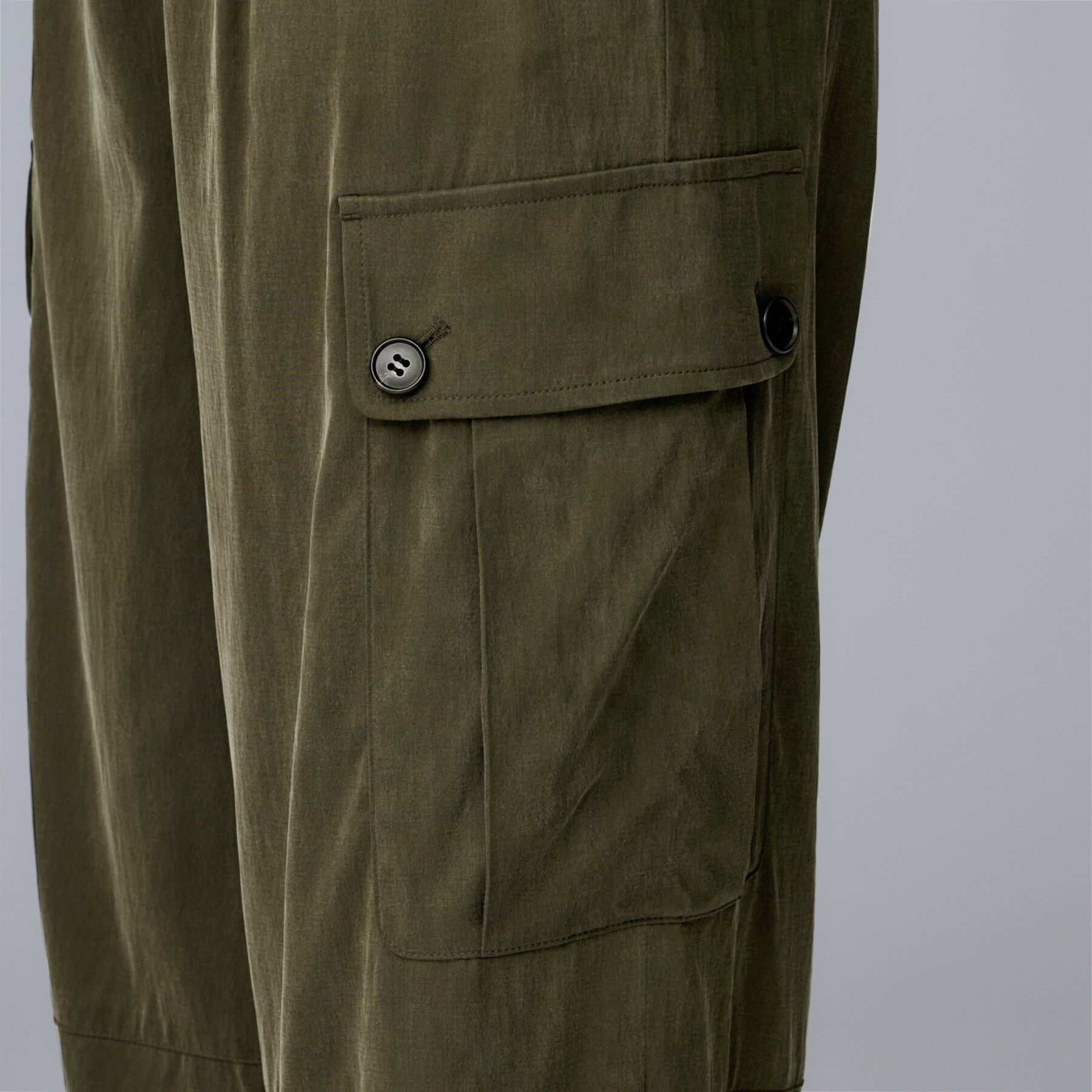 UNTITLED「【大人きれいめ/ストレート/ワイド】キュプラカーゴパンツ」|その他|