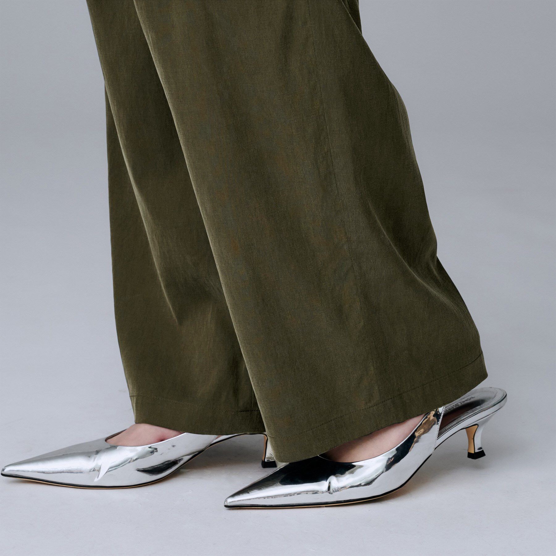 UNTITLED「【大人きれいめ/ストレート/ワイド】キュプラカーゴパンツ」|その他|