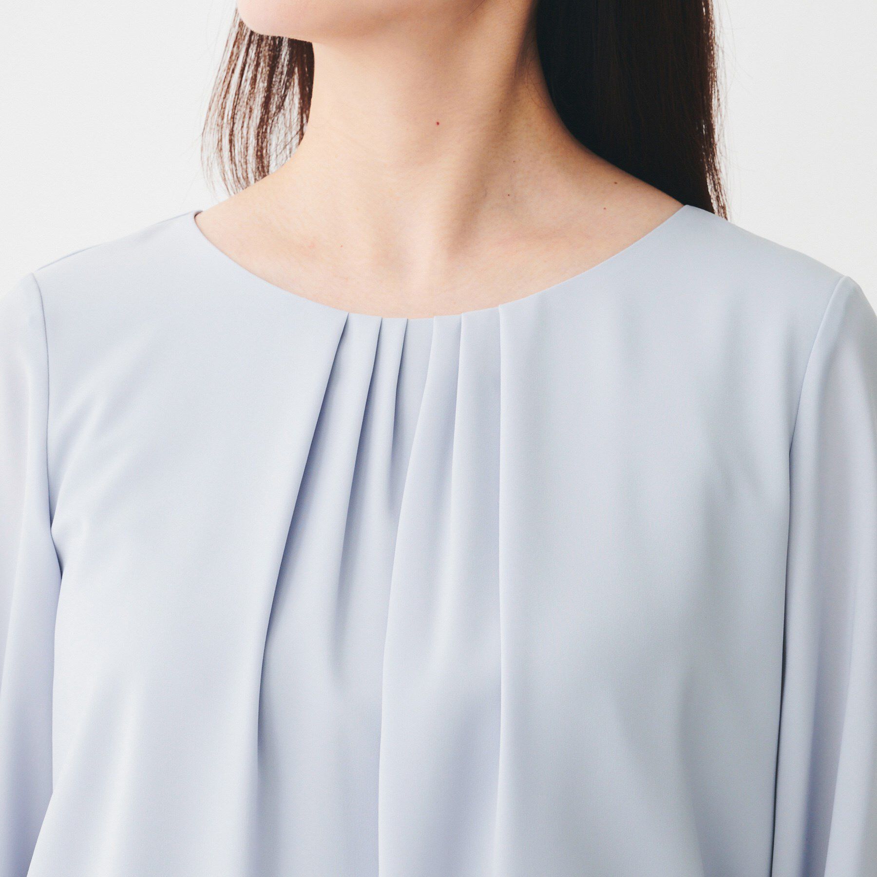 UNTITLED「【透けにくい/ウエストイン見え】パウダリーブラウス」|シャツ・ブラウス|