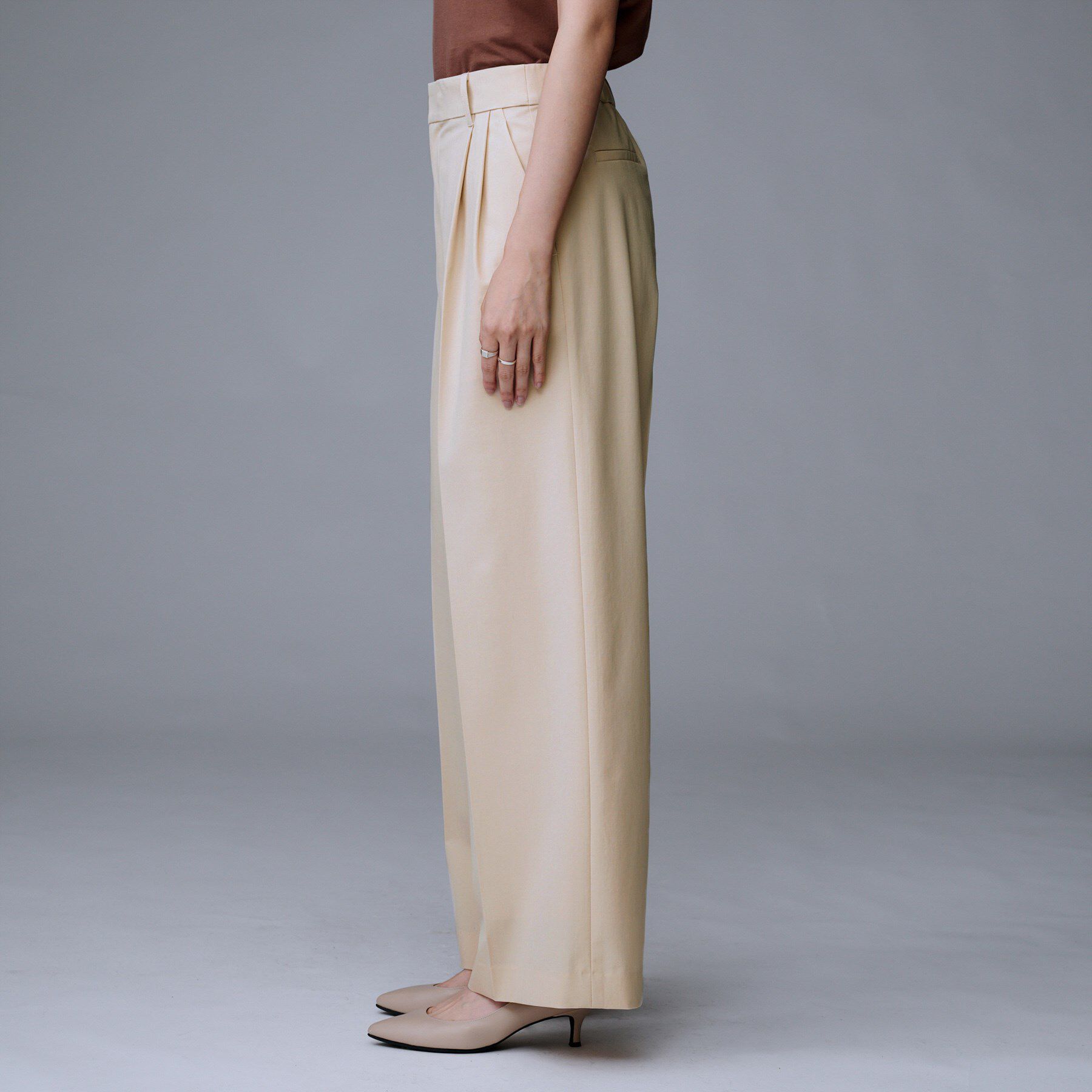 UNTITLED「【洗える/ウエスト後ろゴム】ウール混　タックワイドパンツ」|その他|