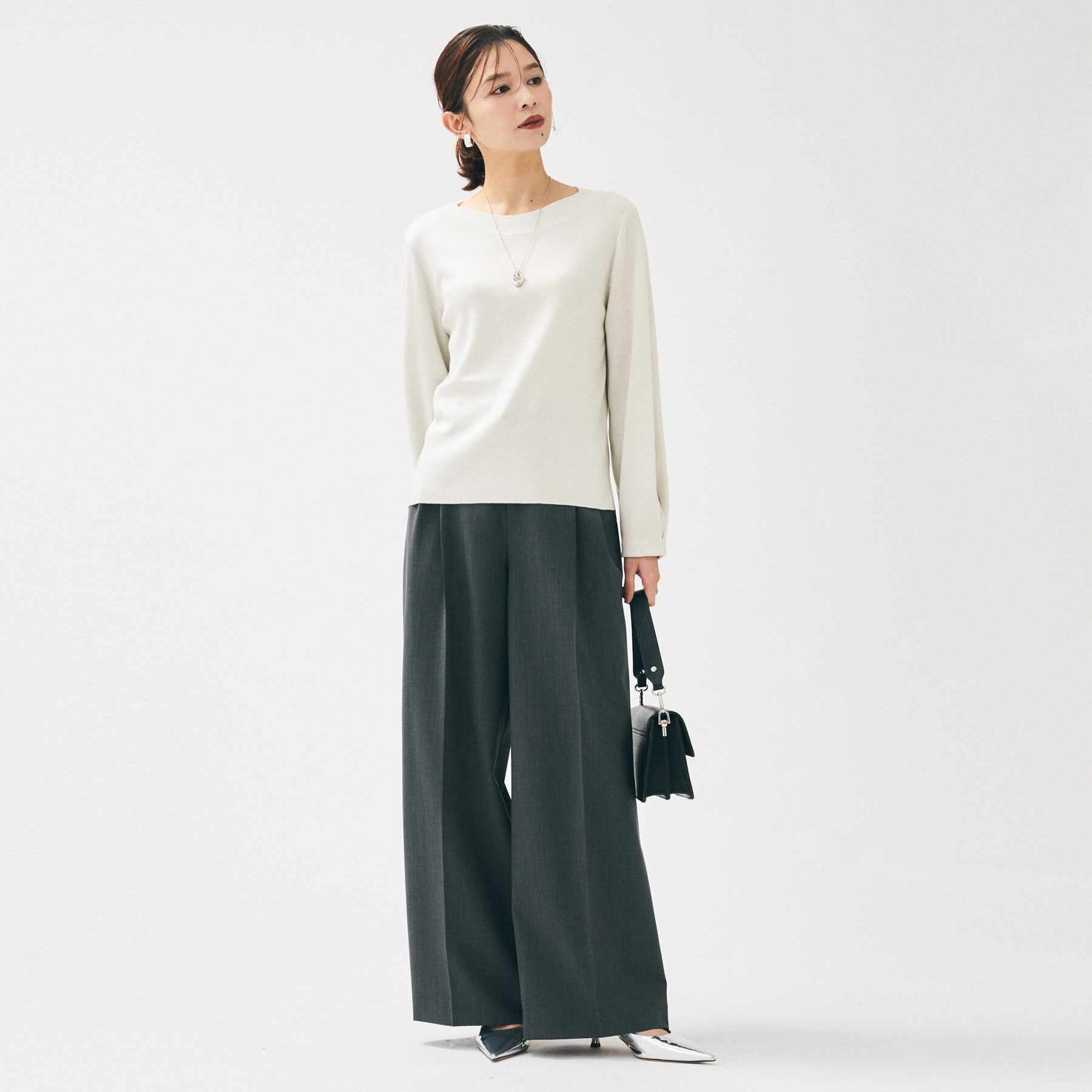 UNTITLED「【きれいめ/洗える】ラメ入りワイドボートネックニット」|ニット・セーター|