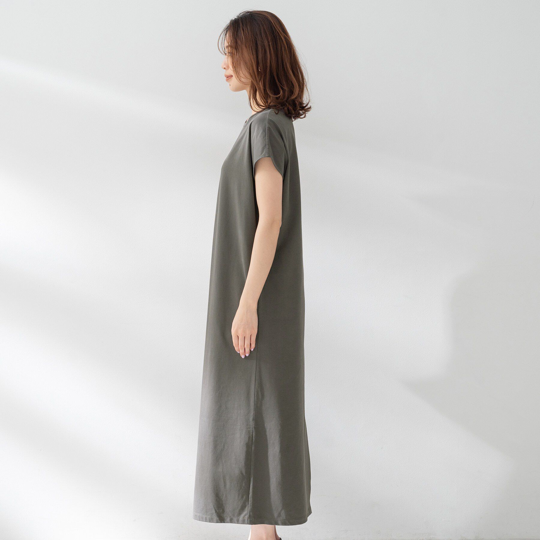 UNTITLED「【接触冷感/UVカット/遮熱/抗菌防臭】ライトプレーティングワンピース」|ワンピース|