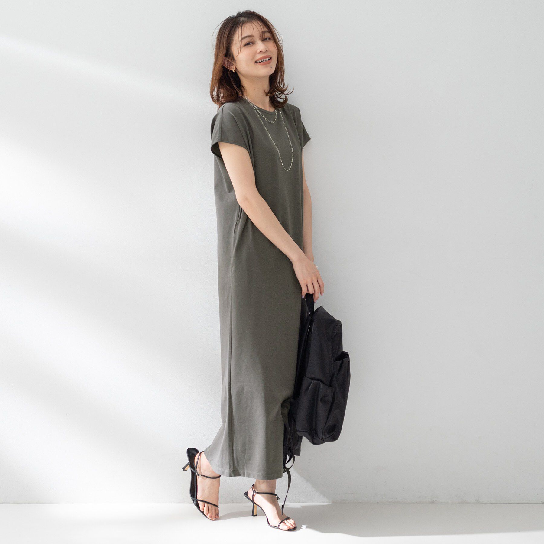 UNTITLED「【接触冷感/UVカット/遮熱/抗菌防臭】ライトプレーティングワンピース」|ワンピース|