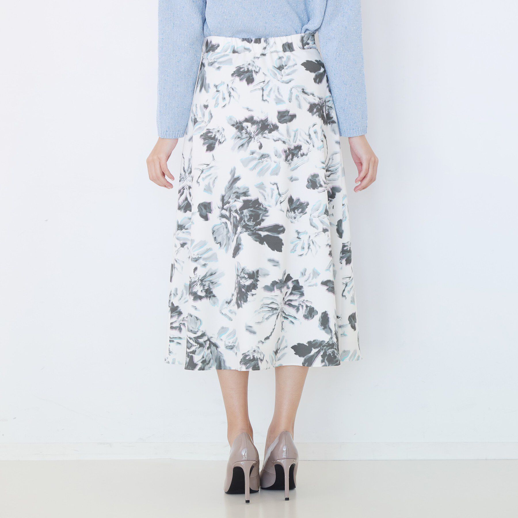 COUP DE CHANCE「【手洗い可／日本製／ウエスト後ろゴム】フラワー柄フレアスカート」|スカート|