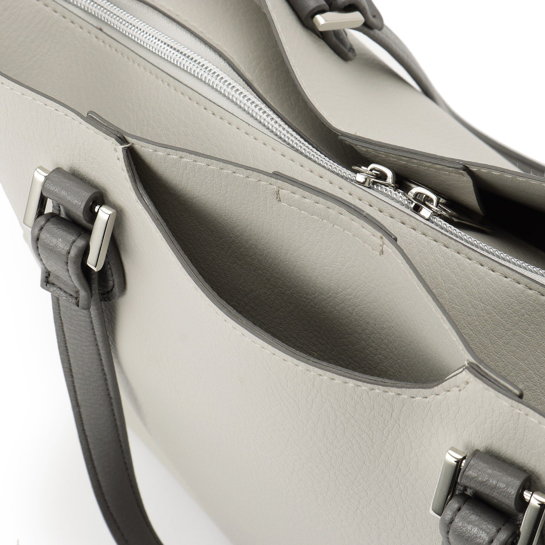 Reflect「【たっぷり収納！あおりポケット／WEB先行カラーあり】A4サイズトートバッグ」|トートバッグ|