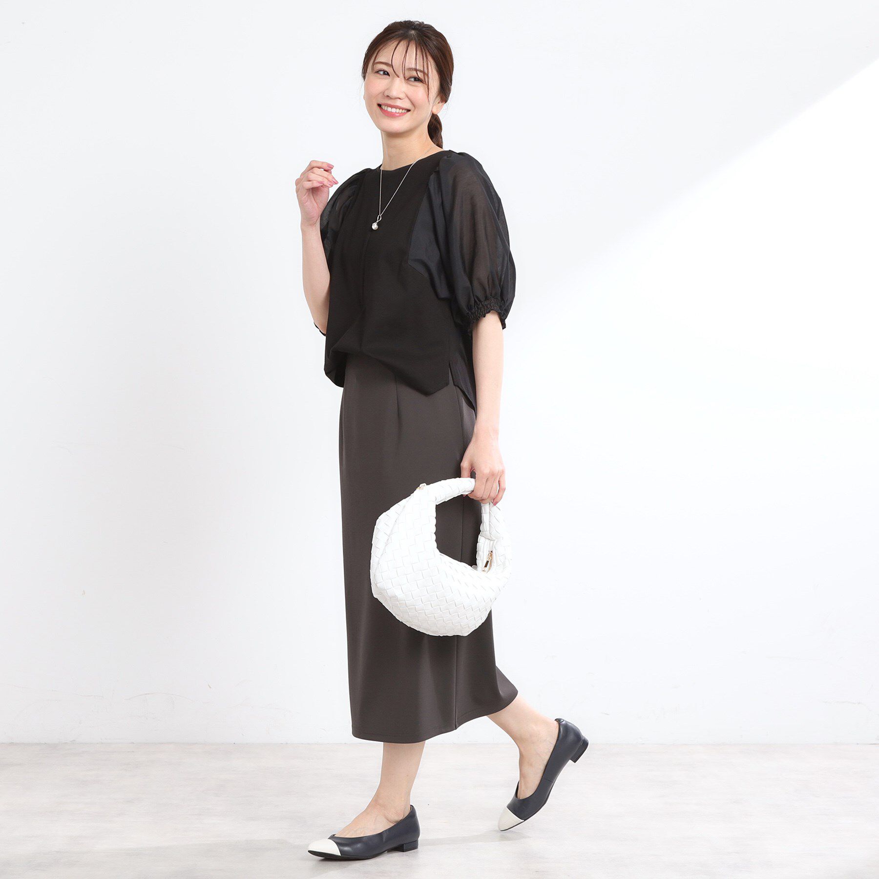 Reflect「【マシンウォッシュ可】シアーパフスリーブTブラウス」|シャツ・ブラウス|