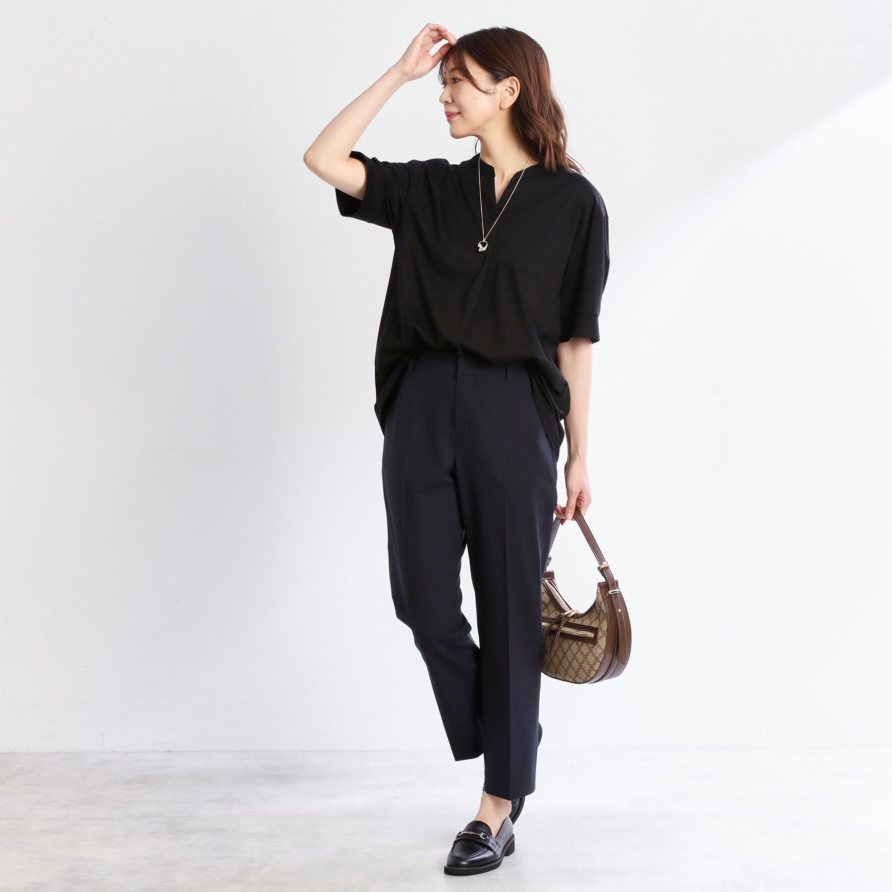 Reflect「【すっきり見え！長め丈／マシンウォッシュ可】スキッパーネックジャージトップス」|Tシャツ・カットソー|