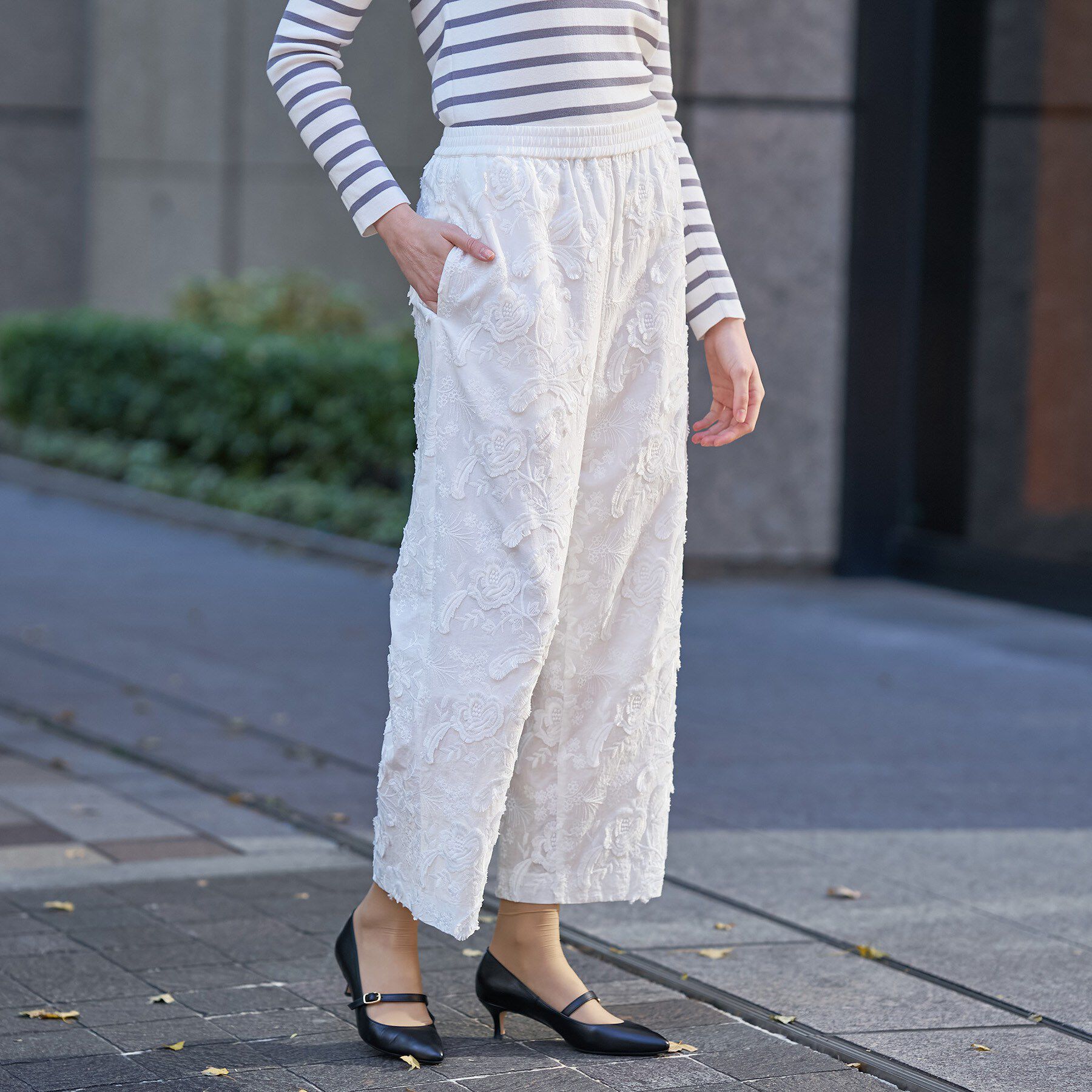 DRESSTERIOR「【ウォッシャブル/ウエストゴム】コットンエンブロイダリー イージーパンツ」|その他|