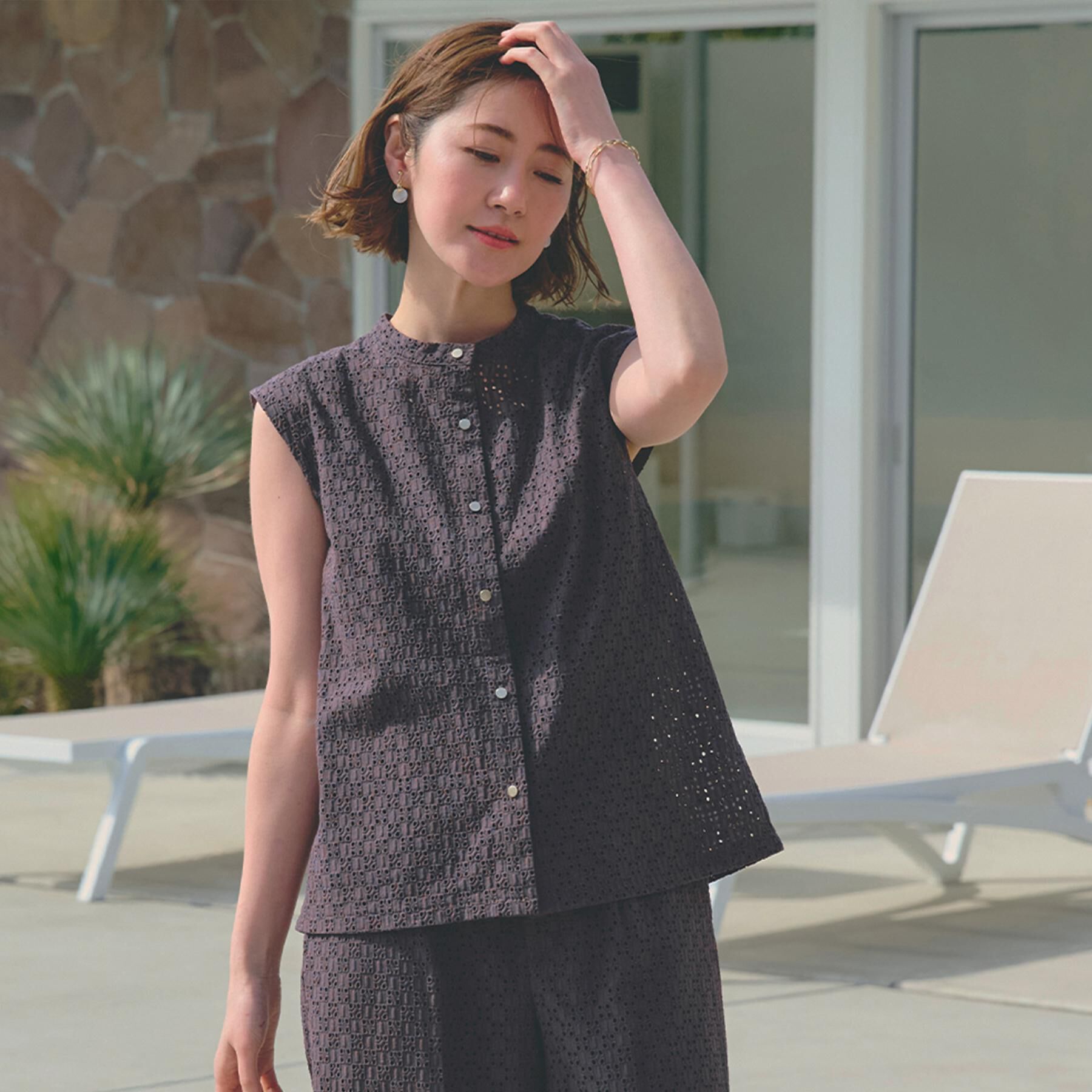 grove「繊細なレースで魅せるエンブロイダリーレースバンドカラーシャツ」|シャツ・ブラウス|モカブラウン(042