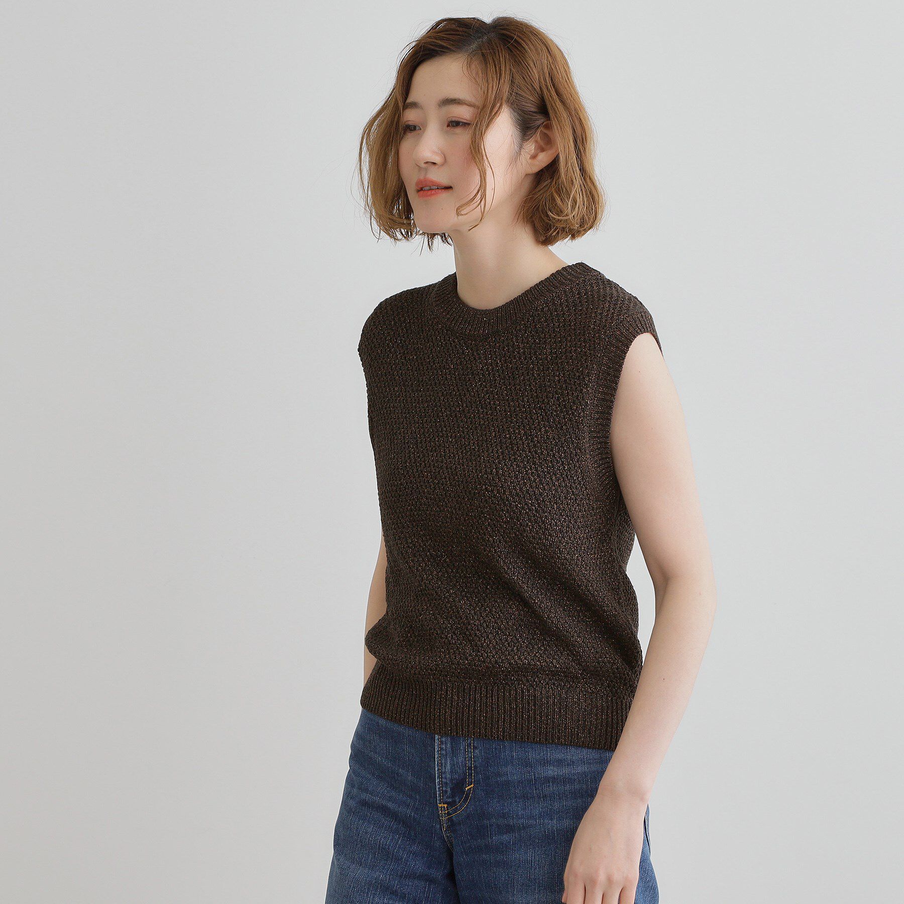 grove「ラメの上品な輝きが魅力 ラメカノコスリーブレスニット」|ニット・セーター|