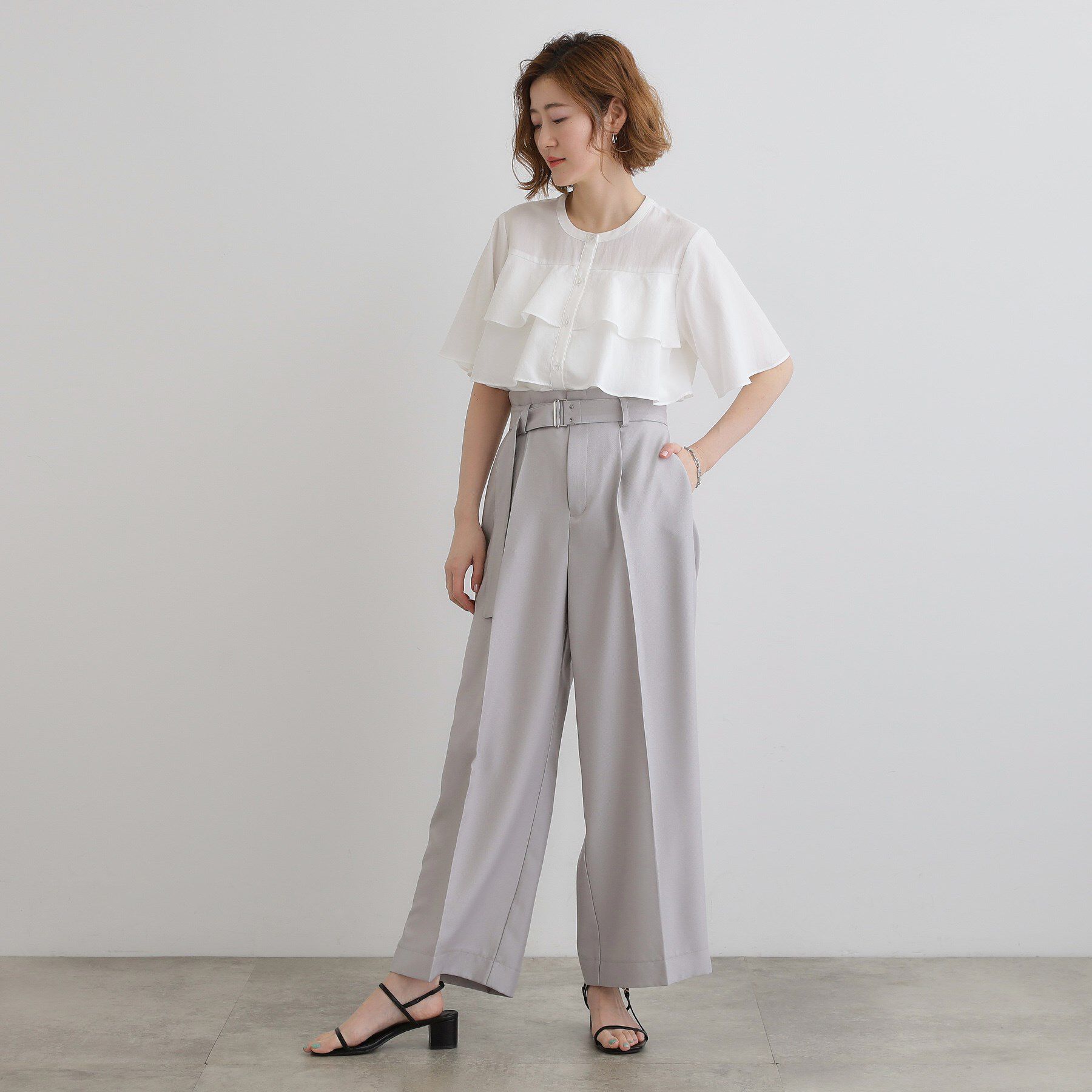 grove「甘さを抑えた大人のラッフルフリルブラウス」|シャツ・ブラウス|