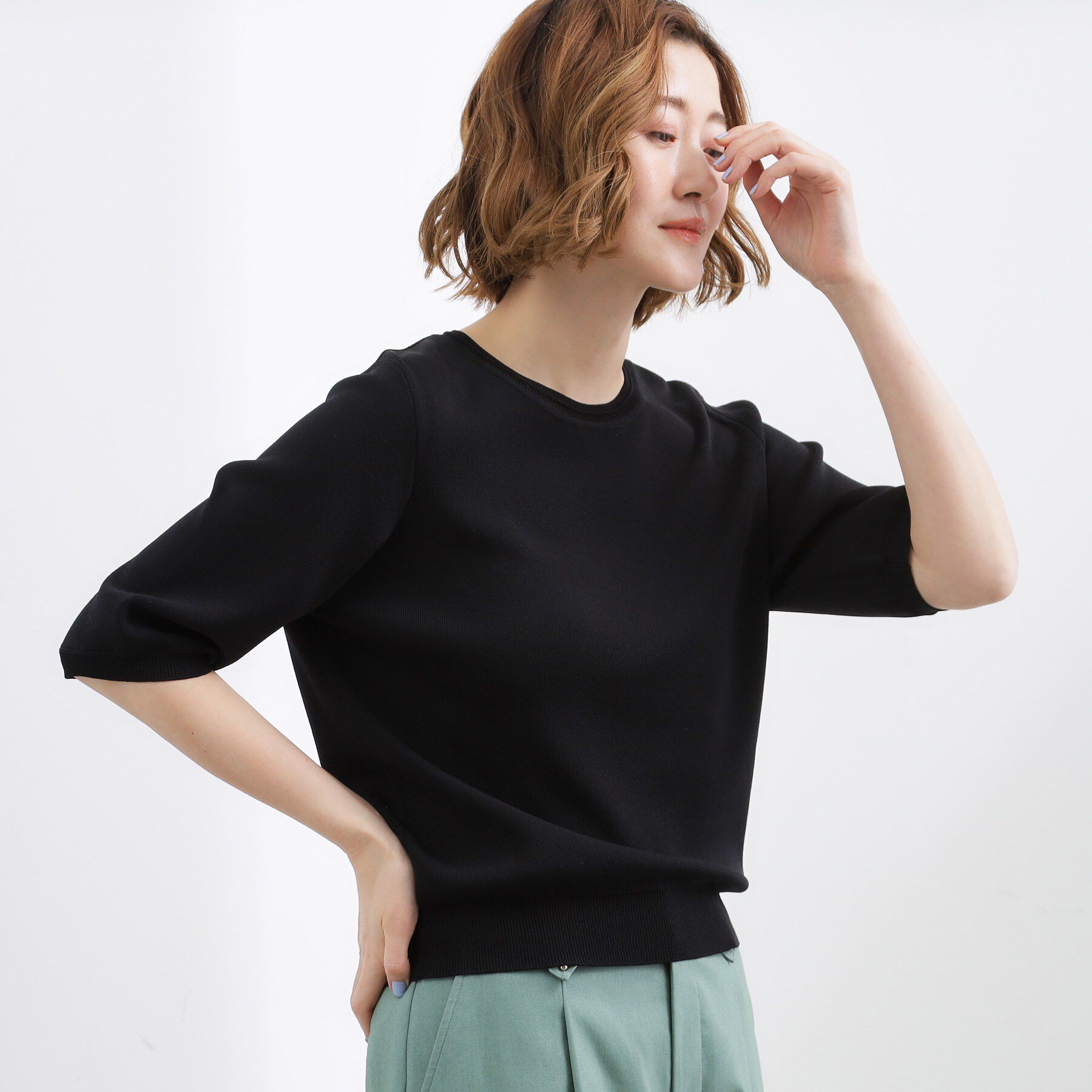 grove「新色入荷！【貴島明日香さん着用・シリーズ累計34万枚】やわらかドライタッチ 五分袖クルーネックニット」|ニット・セーター|ブラック(019)