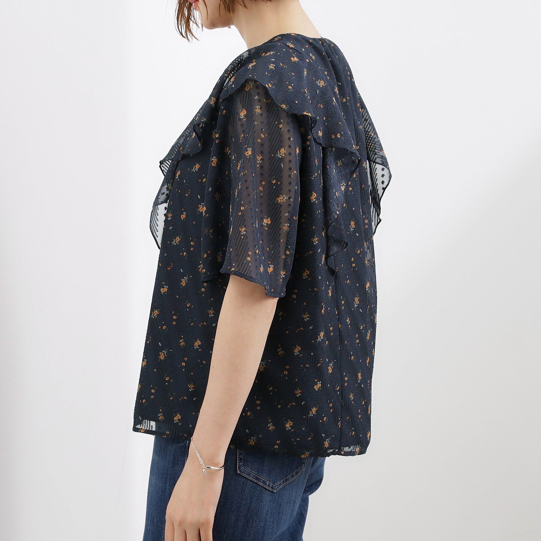 grove「【二の腕カバー・お仕事◎】フラワープリントブラウス」|シャツ・ブラウス|