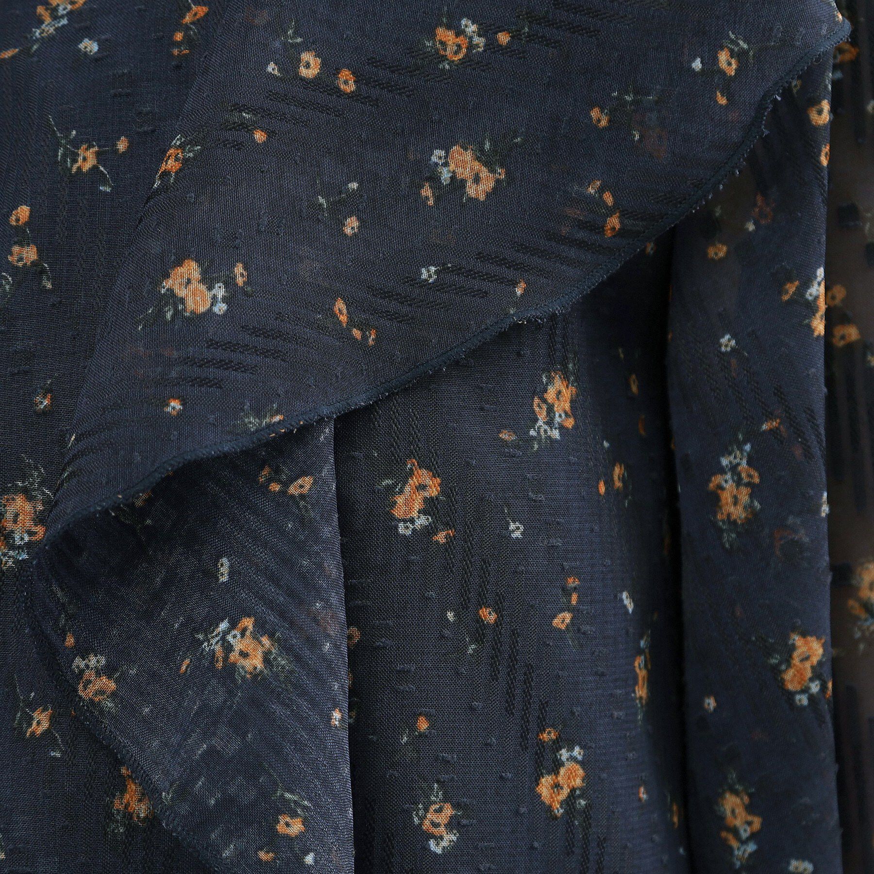 grove「【二の腕カバー・お仕事◎】フラワープリントブラウス」|シャツ・ブラウス|