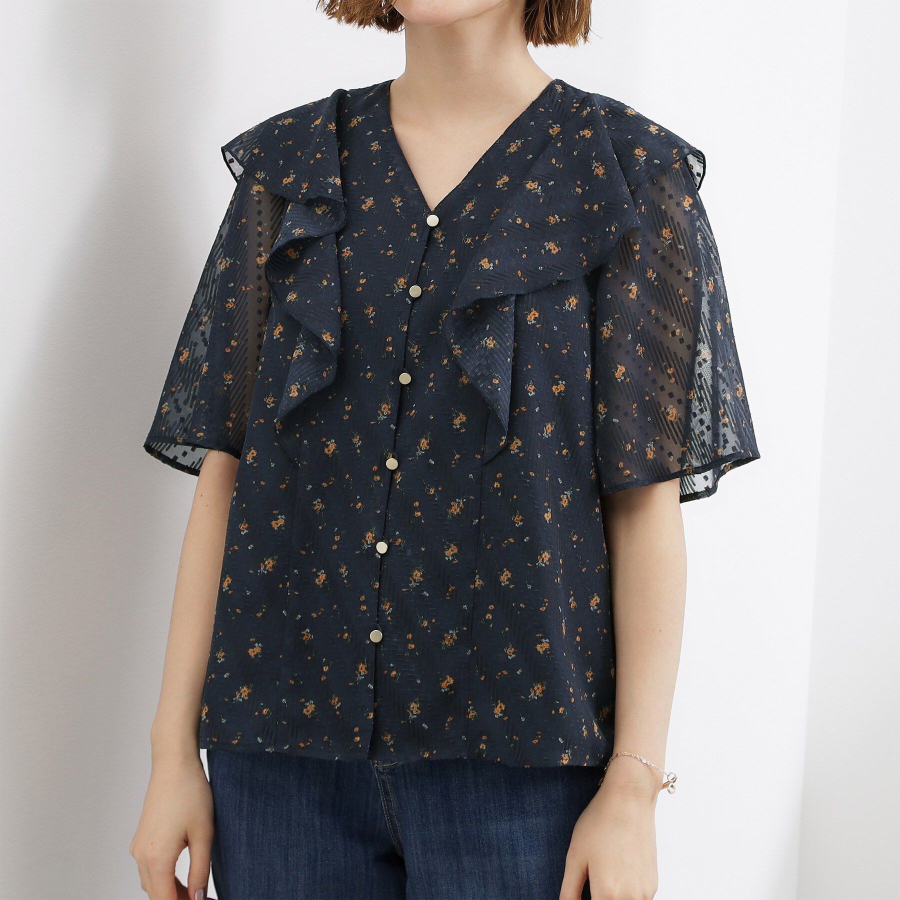 grove「【二の腕カバー・お仕事◎】フラワープリントブラウス」|シャツ・ブラウス|