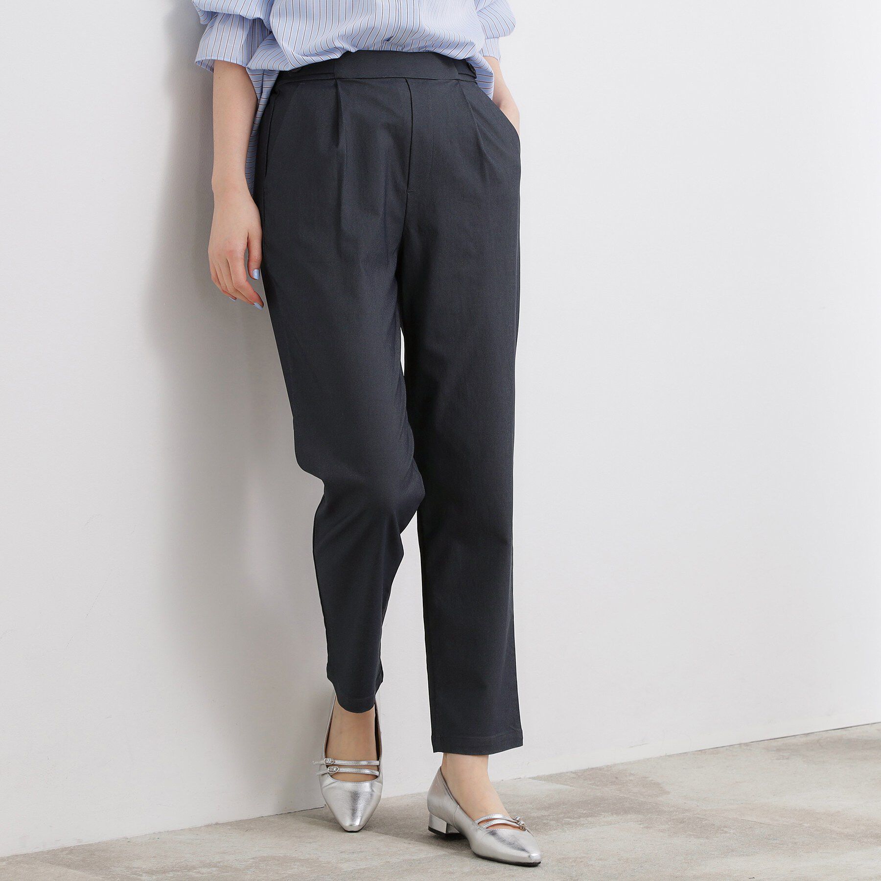 grove「【シリーズ累計13万枚/ひんやり・UV】すっきり見えが叶うサマーハイパーストレッチ テーパードパンツ」|その他|