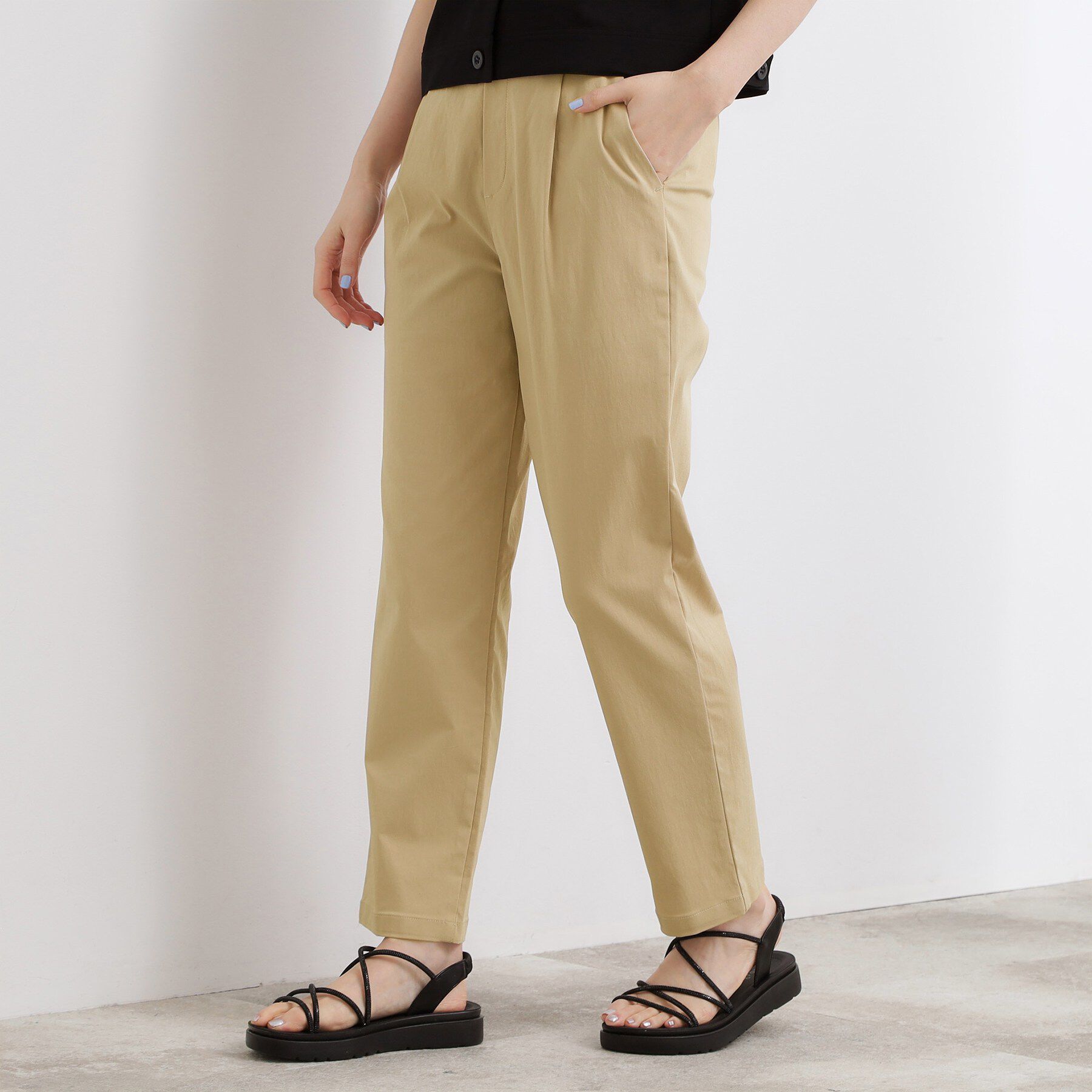 grove「【シリーズ累計13万枚/ひんやり・UV】すっきり見えが叶うサマーハイパーストレッチ テーパードパンツ」|その他|