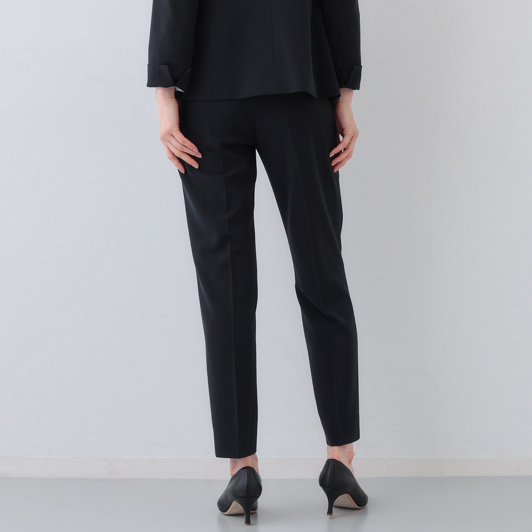 INDIVI「【洗える／UVケア／スーツ】ストレッチタックテーパードパンツ」|その他|