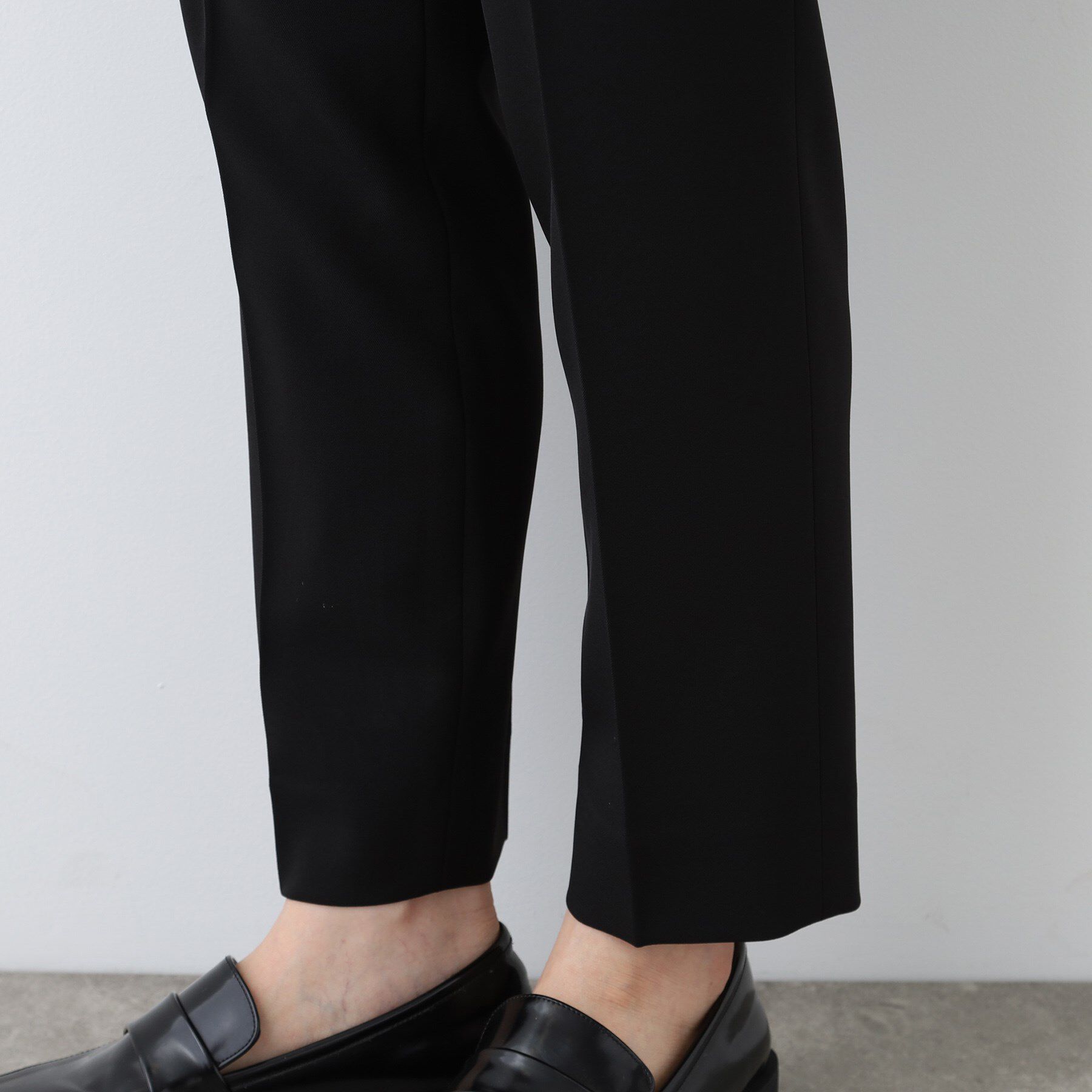 INDIVI「【洗える／UVケア／スーツ】ストレッチタックテーパードパンツ」|その他|