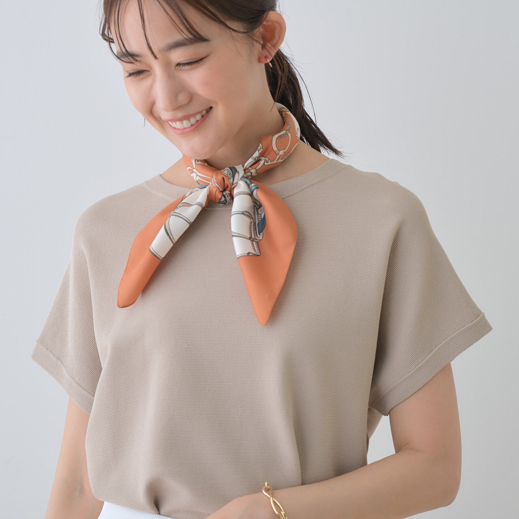 INDIVI「新色登場！【洗える／清涼感】レーヨンストレッチ フレンチスリーブニット」|ニット・セーター|グレージュ(050)