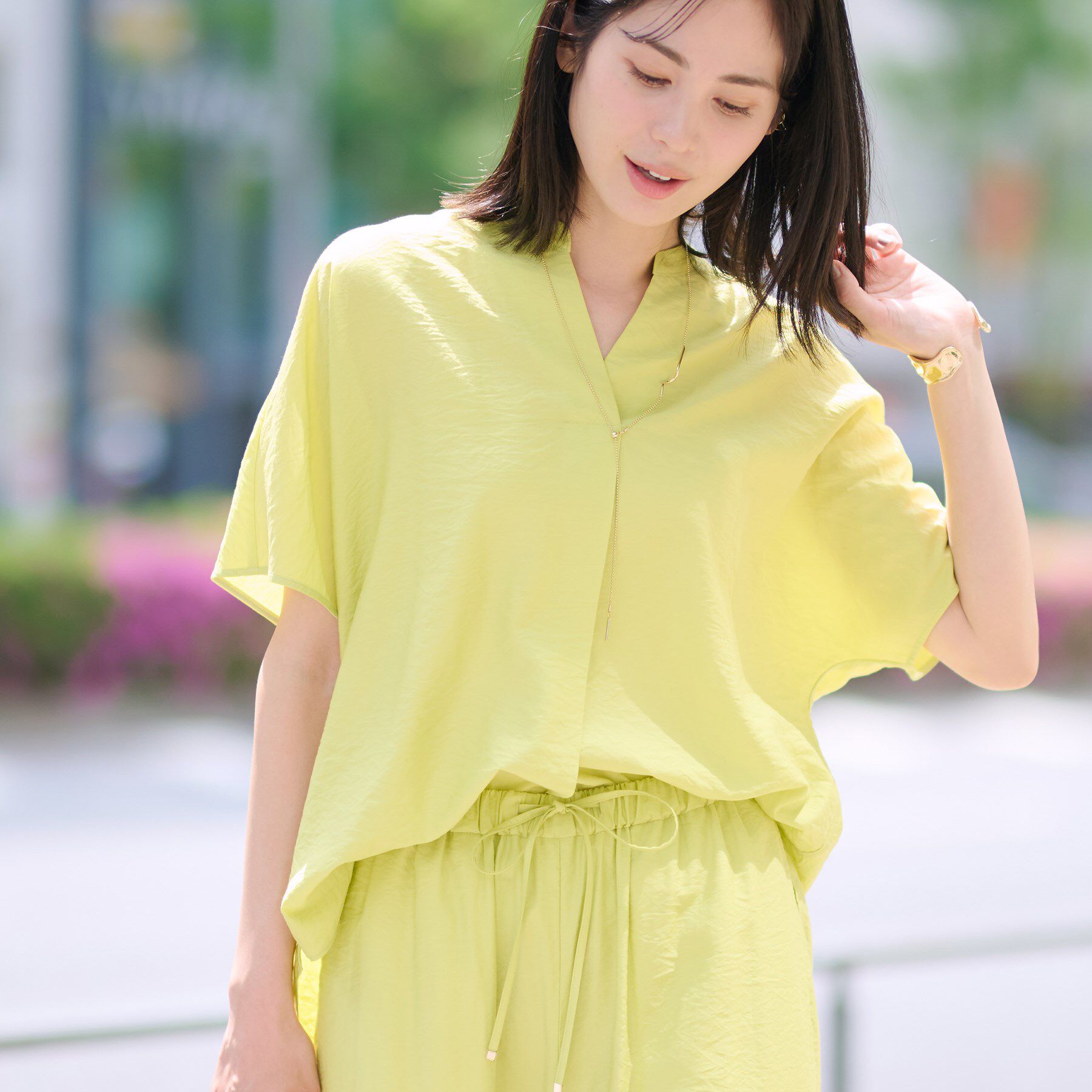 INDIVI「【洗える／UVケア／SETUP可能】スキッパードルマンブラウス」|シャツ・ブラウス|イエローグリーン(0