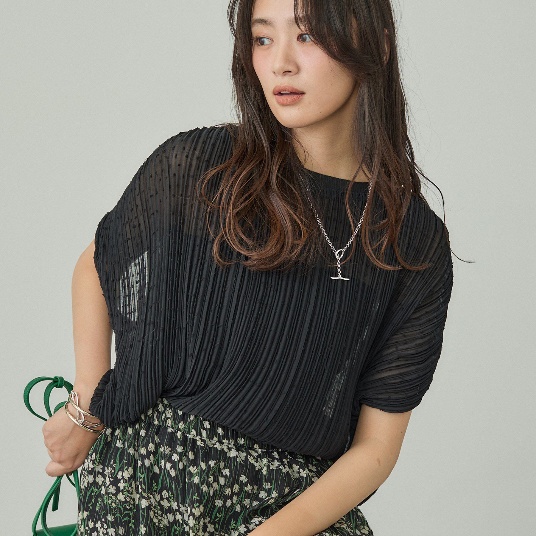 INDIVI「【洗える／ドット柄／凹凸素材】プリーツデザインブラウス」|シャツ・ブラウス|