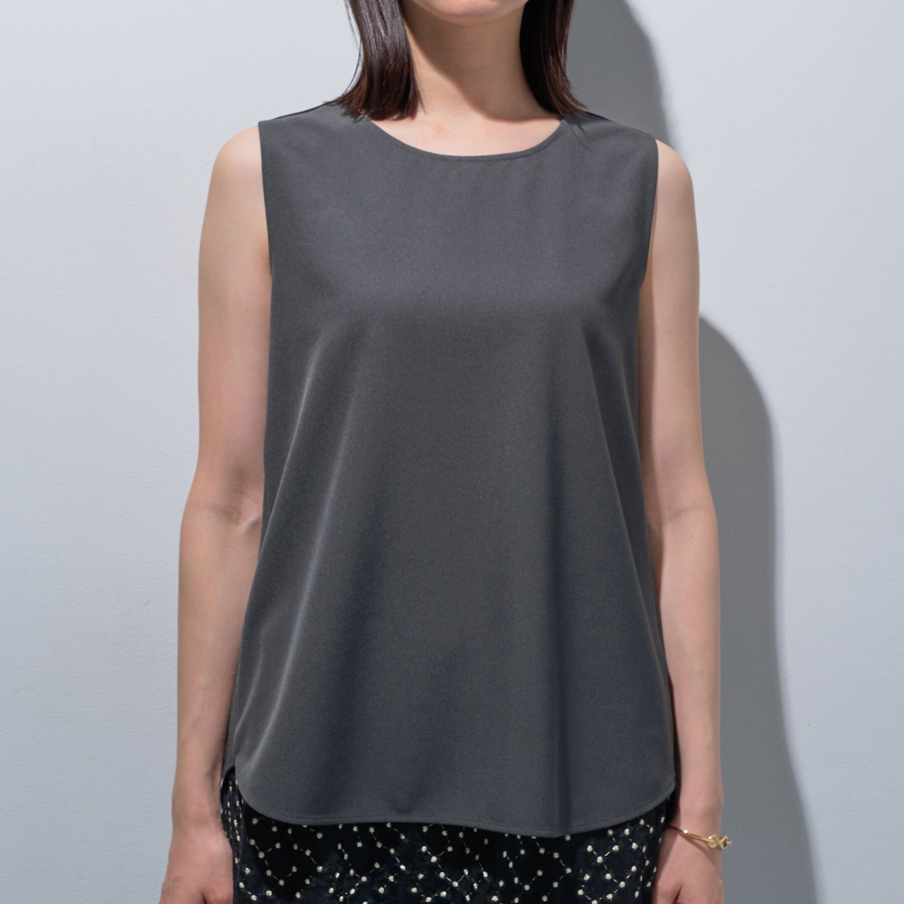 INDIVI「【インナーとしても活躍！／SETUP可能】ジョーゼット ノースリーブトップス」|Tシャツ・カットソー|