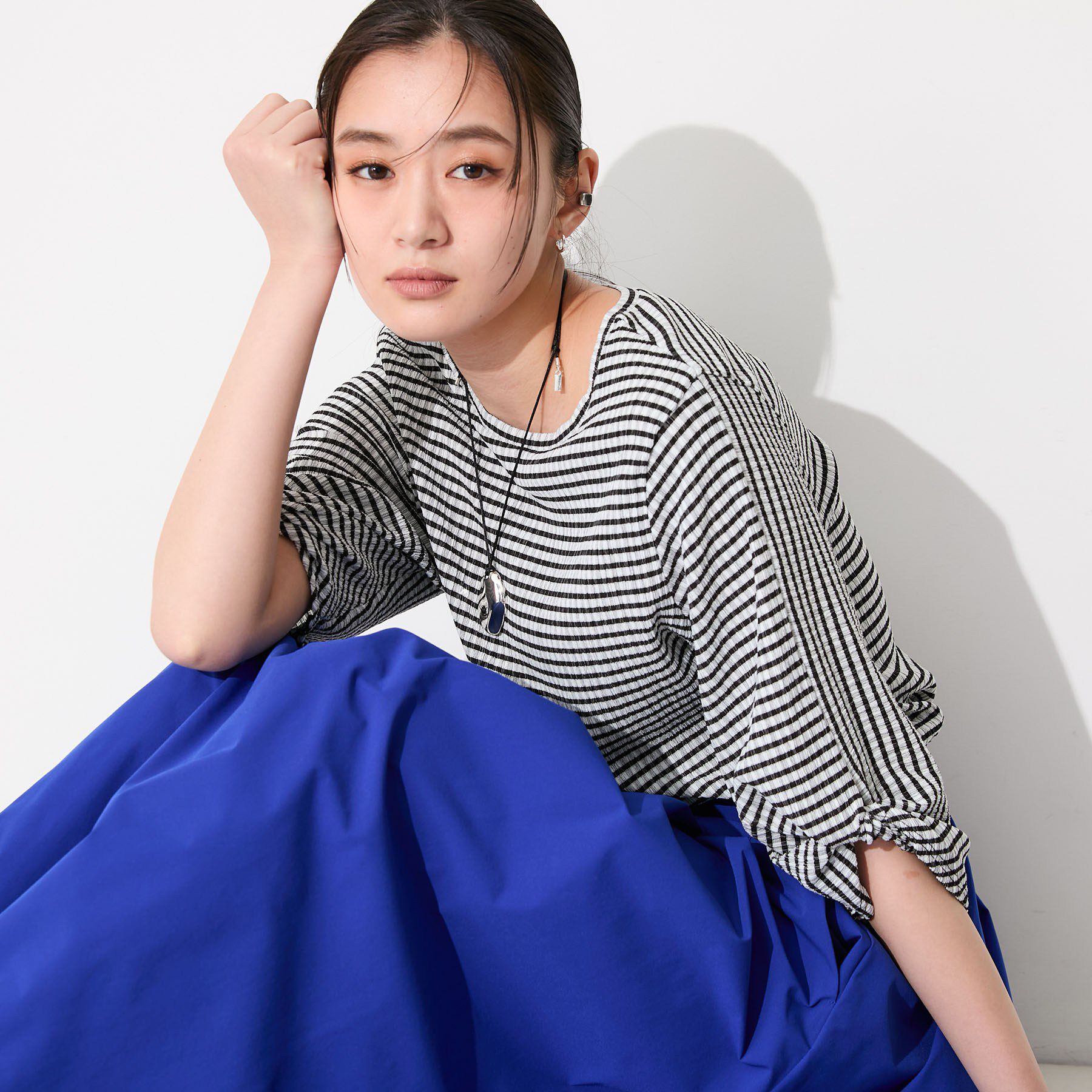 INDIVI「【UVケア／吸汗速乾】凹凸素材ねじり袖トップス」|Tシャツ・カットソー|ブラック(219)