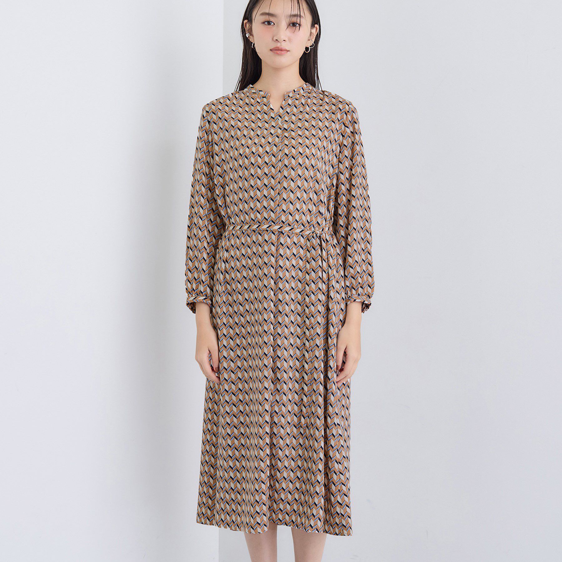 INDIVI「【洗える／オリジナル柄】ジオメプリント フレアワンピース」|ワンピース|