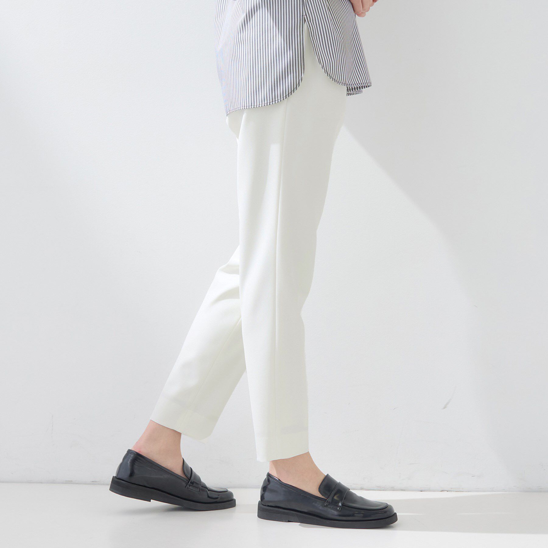 INDIVI「【褒められパンツ／高ストレッチ】タックテーパードパンツ」|その他|