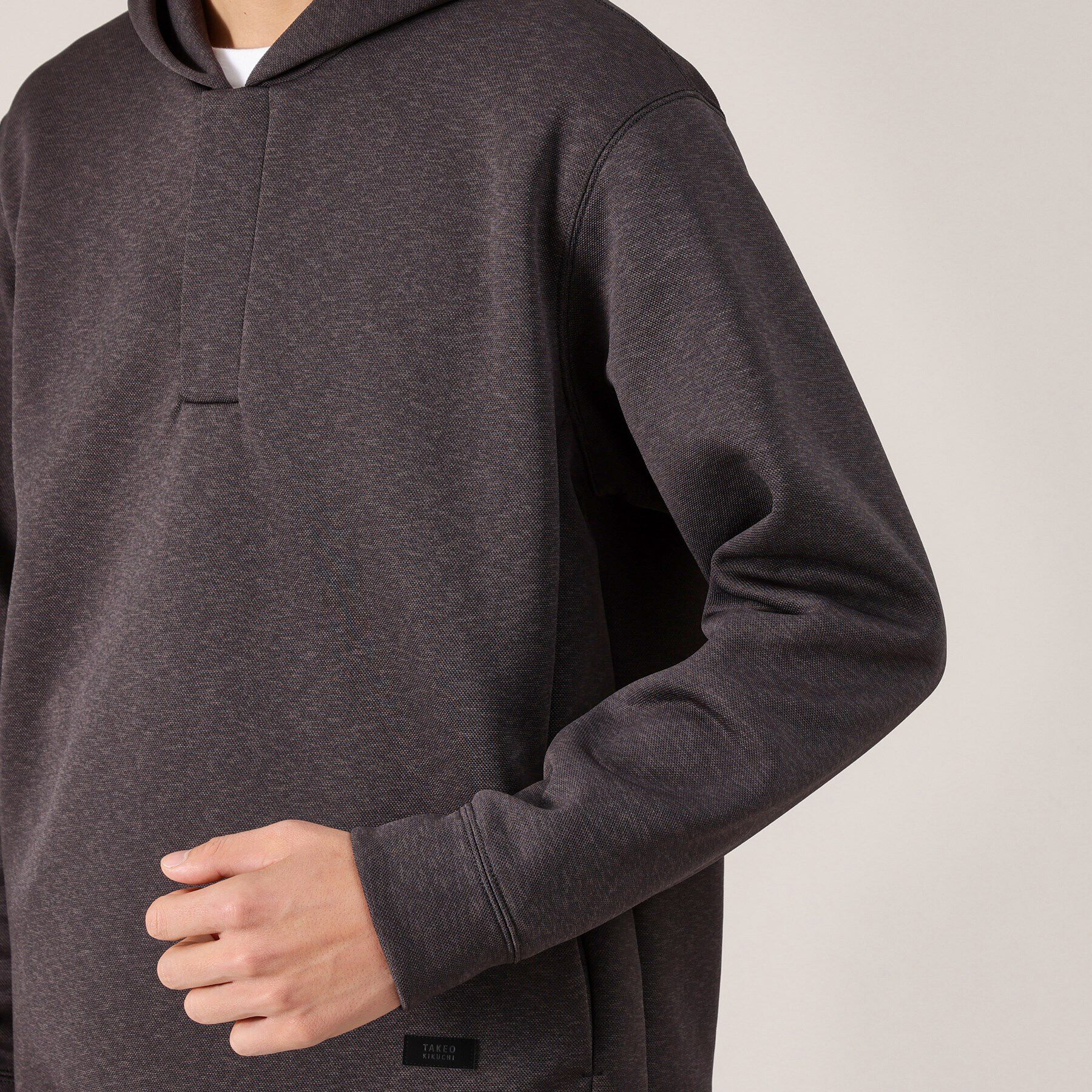 TAKEO KIKUCHI「ハニカムダンボール ハーフジップ フーディ」|パーカー|