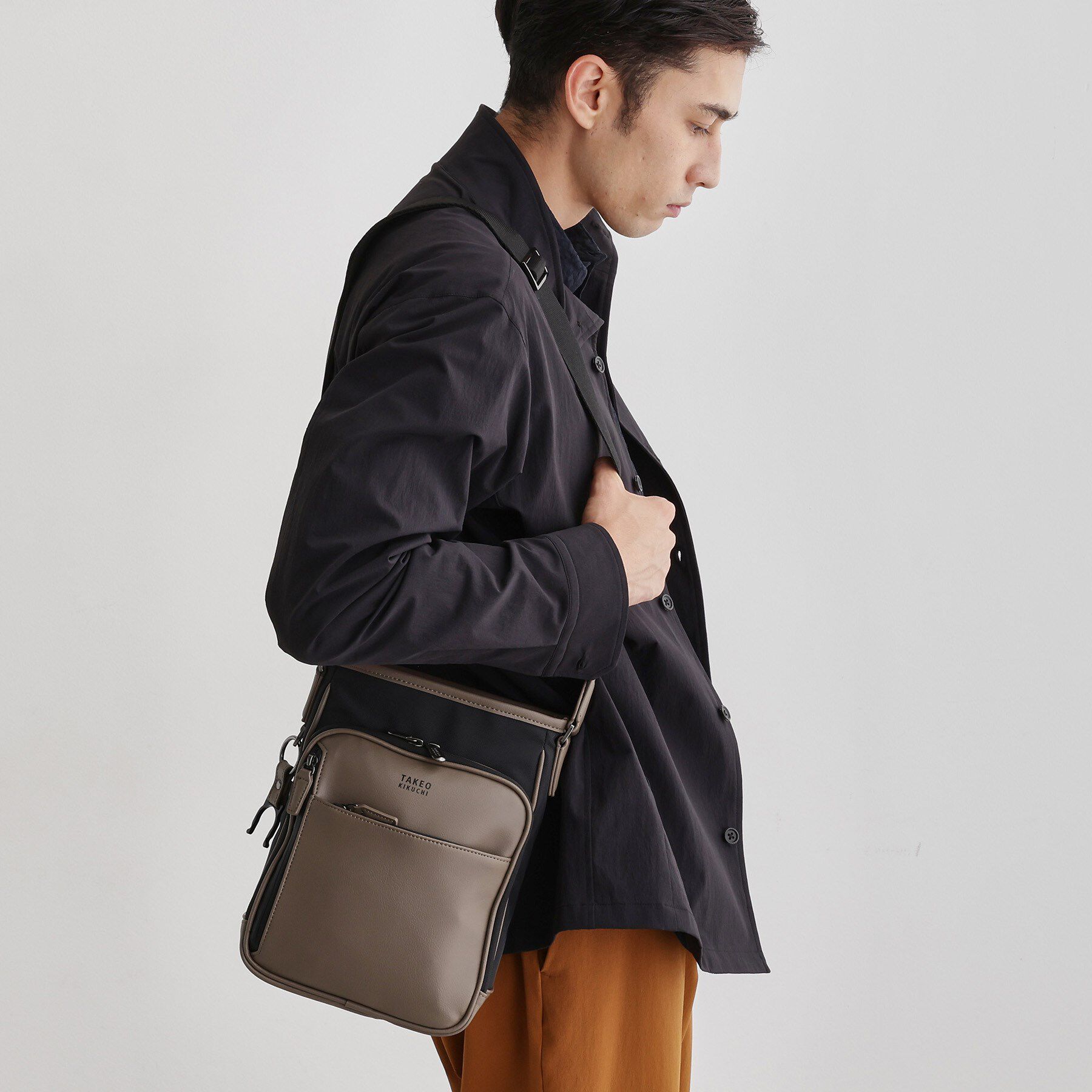 TAKEO KIKUCHI「【撥水機能】 CORDLEY（R）スマートショルダー」|ショルダー・メッセンジャー|