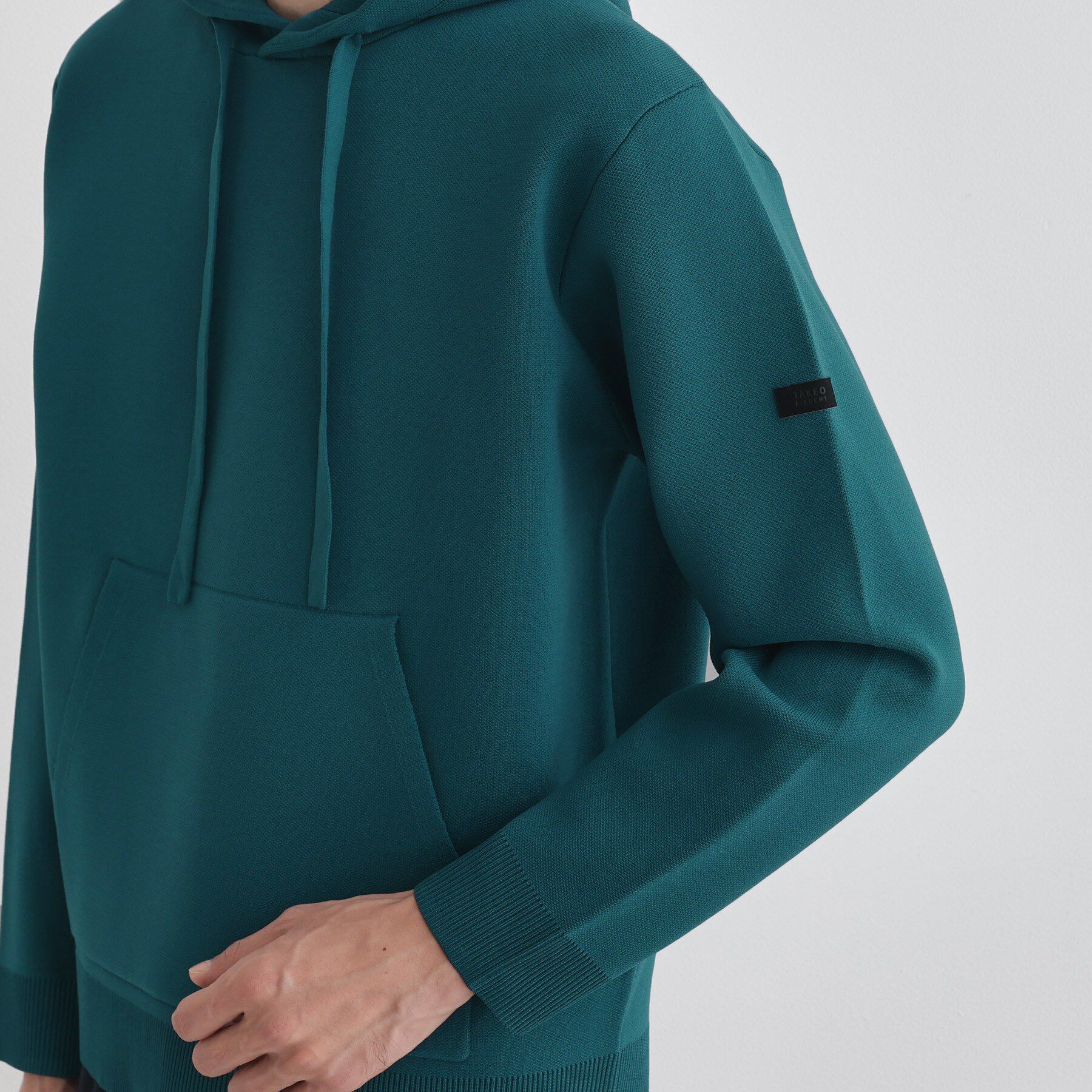 TAKEO KIKUCHI「スポンディッシュ プルオーバー ニットパーカ」|ニット・セーター|