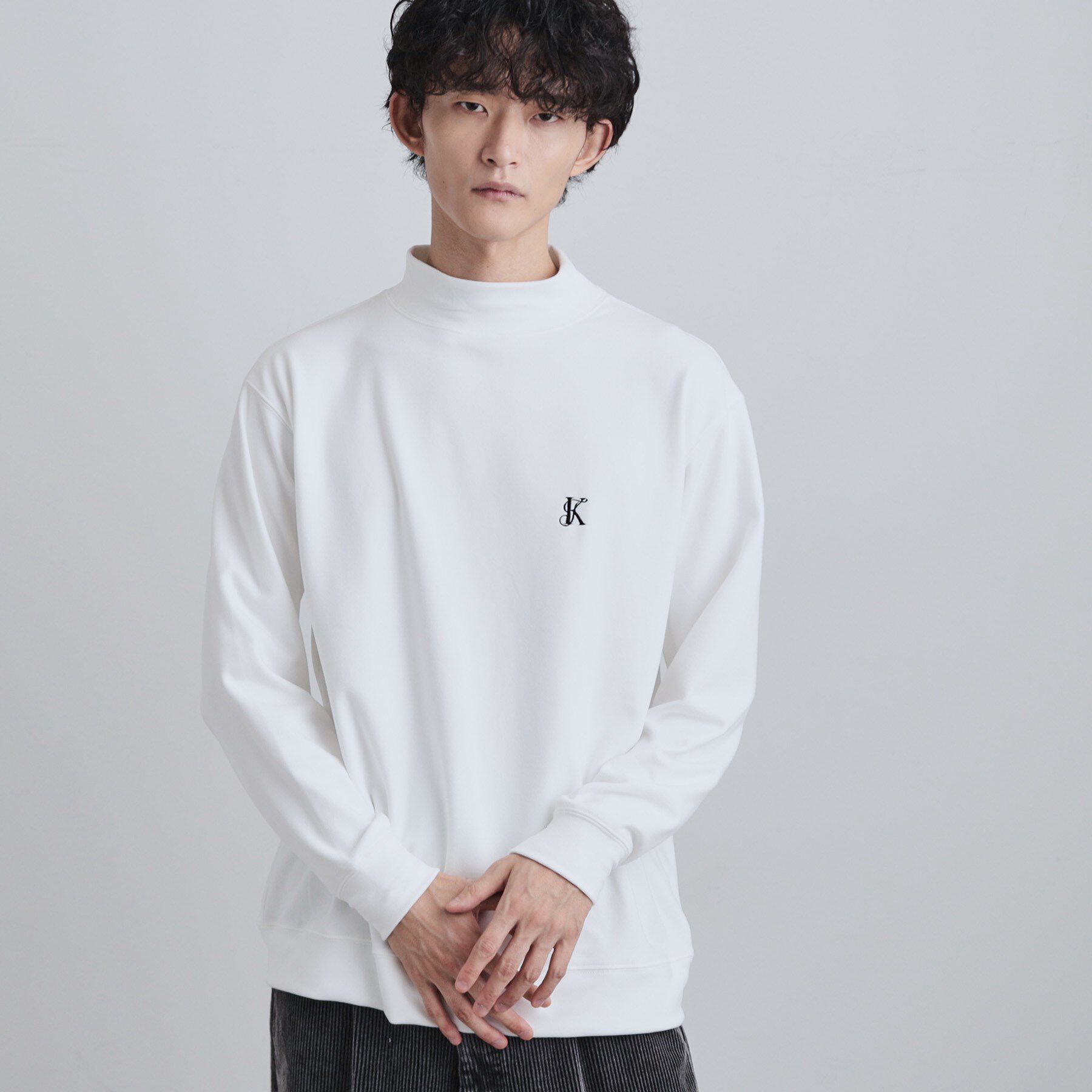 tk.TAKEO KIKUCHI「モイスチャースムースモックネックカットソー」|Tシャツ・カットソー|ホワイト(001)