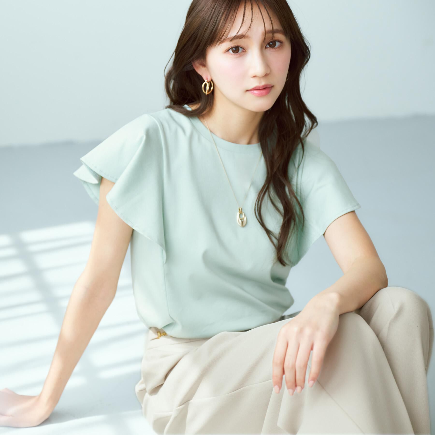 index「《美人百花掲載/XS-3Lサイズ》フレアスリーブバックシャントップス【接触冷感/UVケア/洗濯機洗い」|Tシャツ・カットソー|