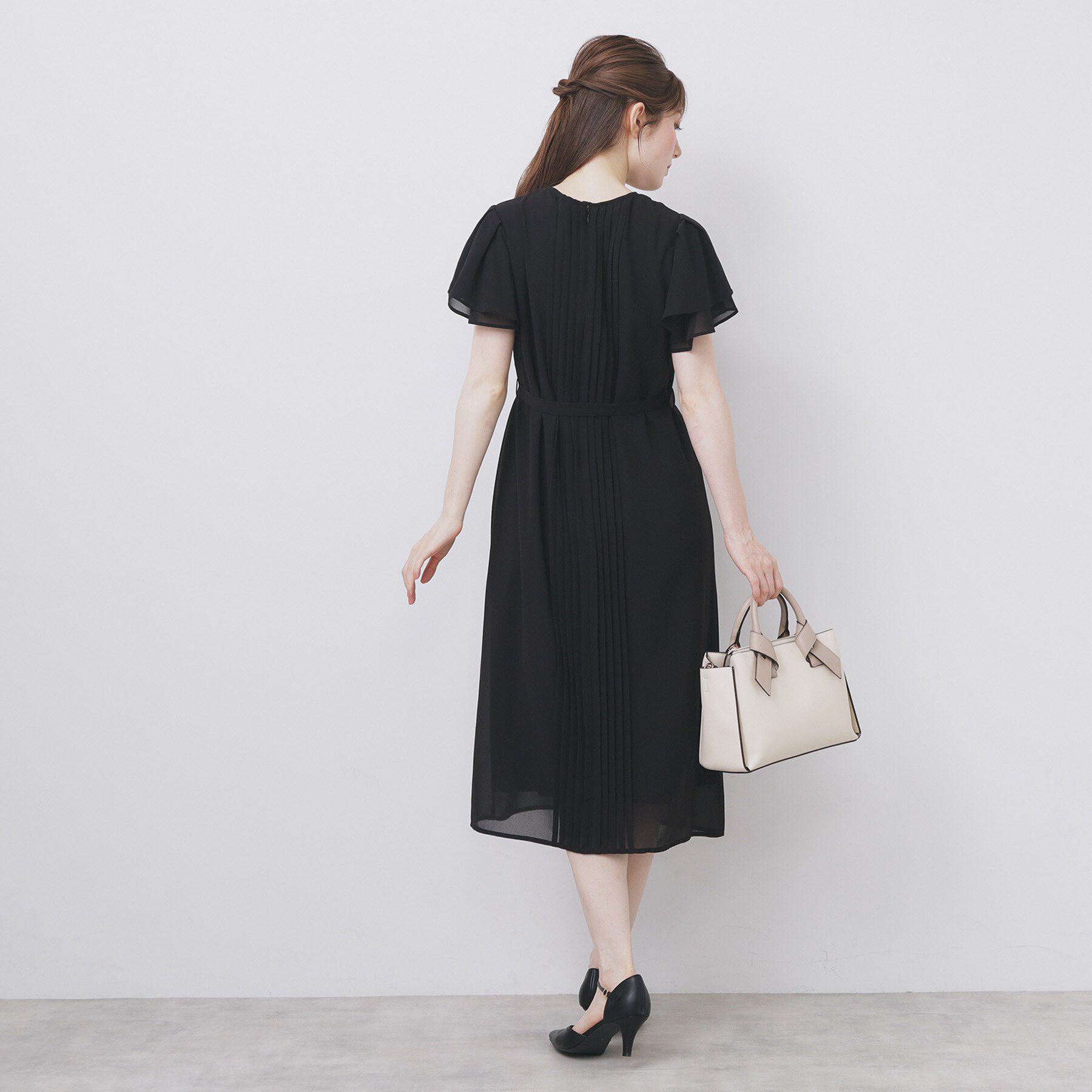 index「フロントタックIラインワンピース【洗濯機洗い可/防シワ】」|ワンピース|